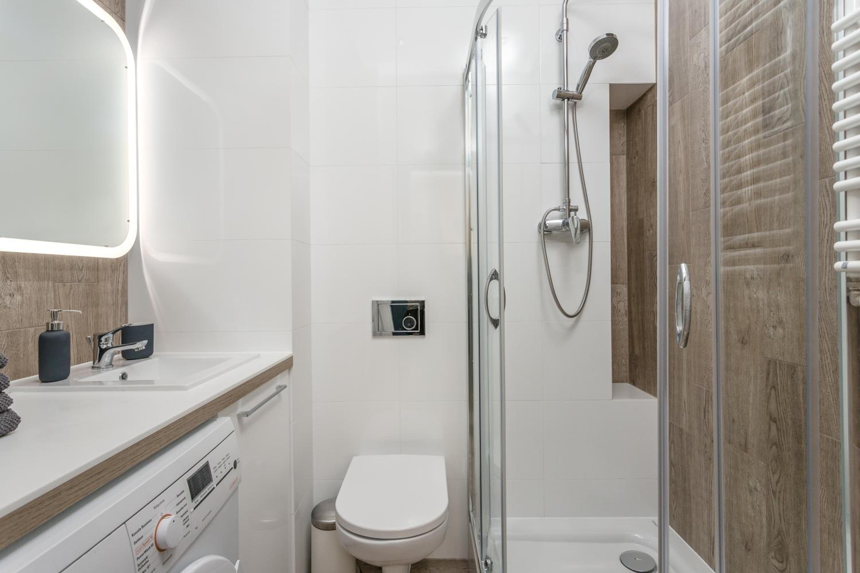 Deluxe Apartment - Photo 6