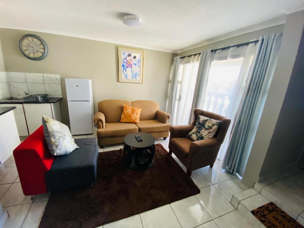 Apartment with Garden View - Photo 7