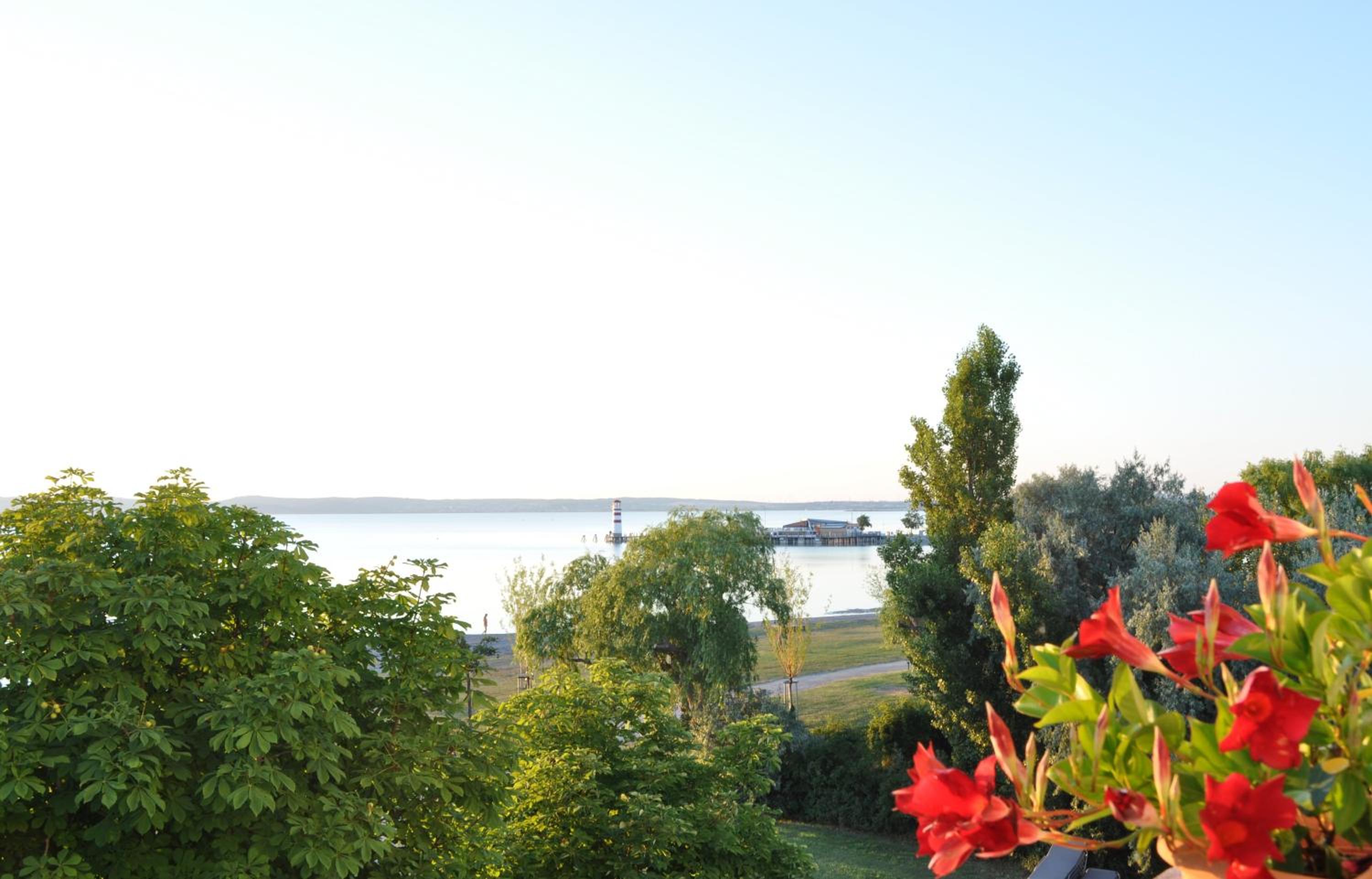 Double Room with Lake View photo 2
