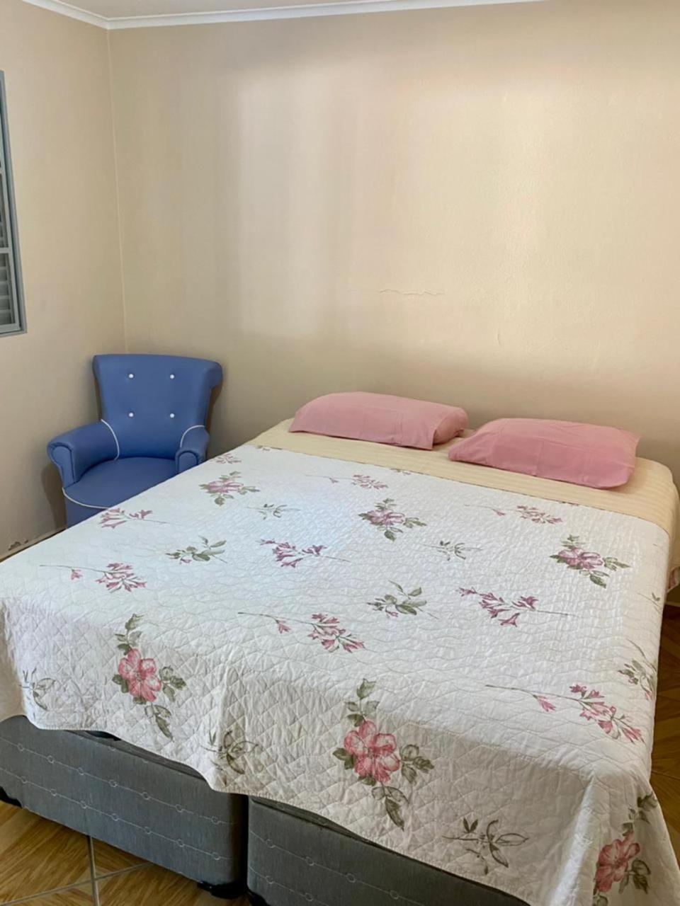 Four-Bedroom House photo 1