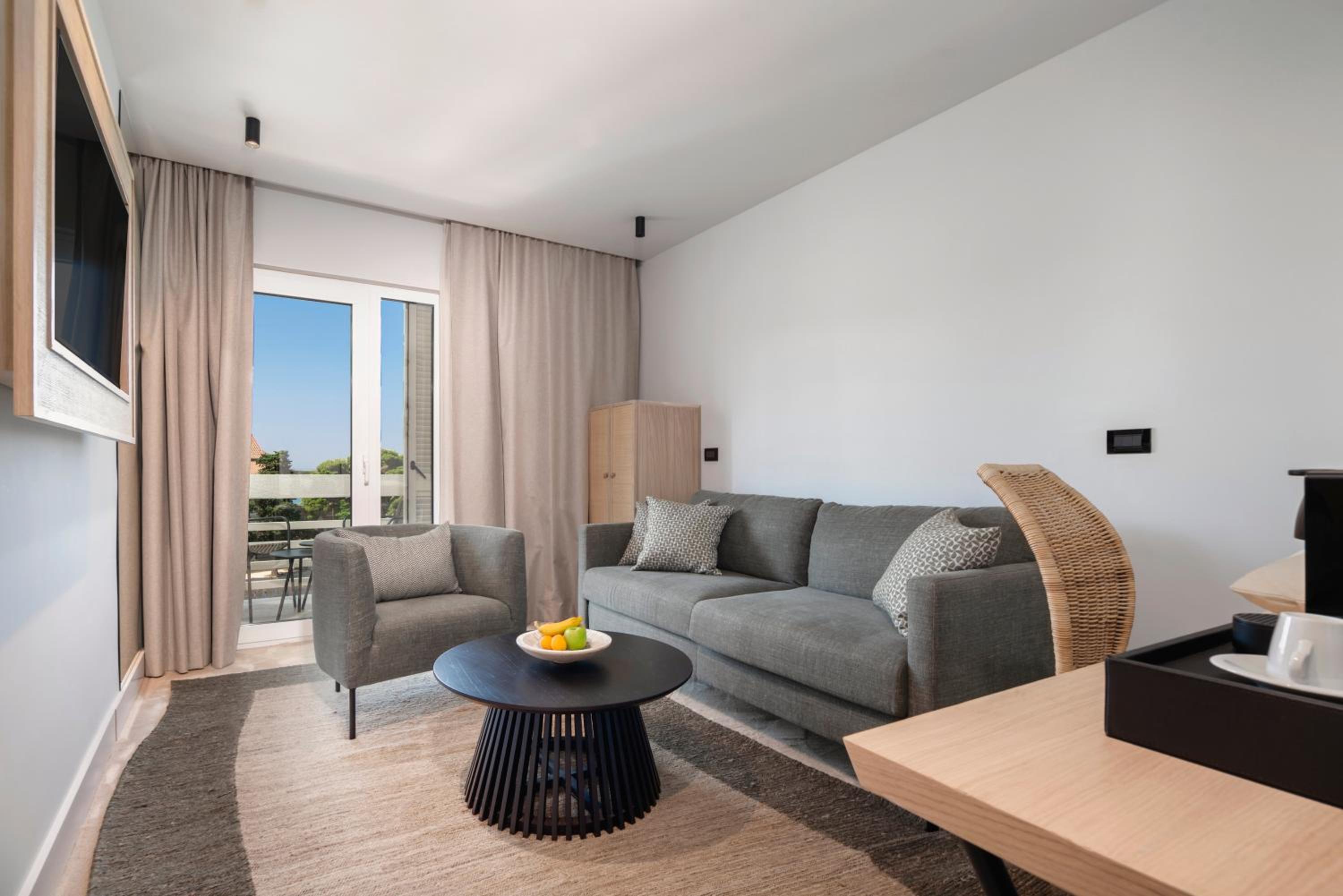 Junior Suite with Sea View photo 3