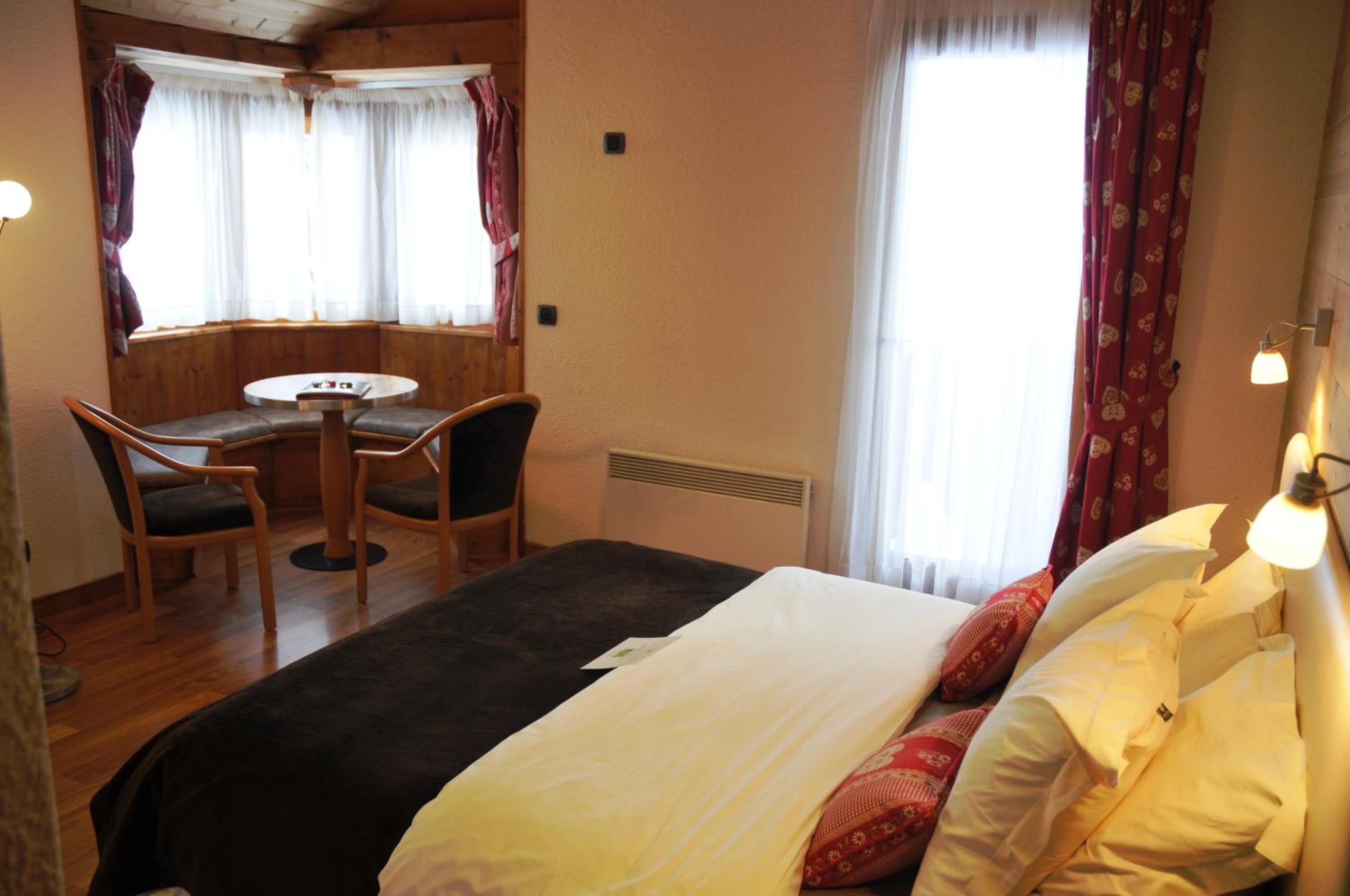 Superior Triple Room photo 2