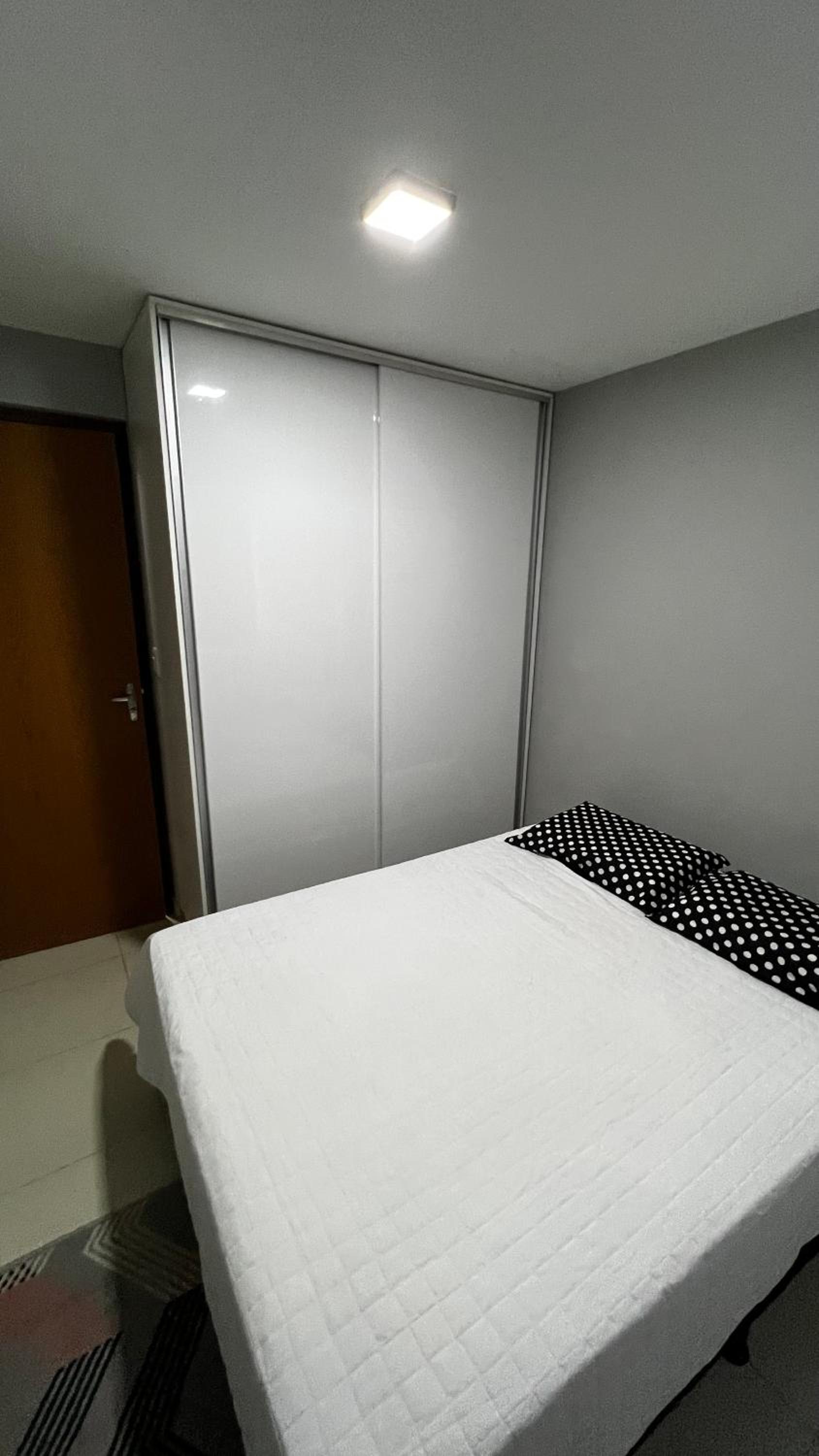 Apartment with Balcony - Photo 35