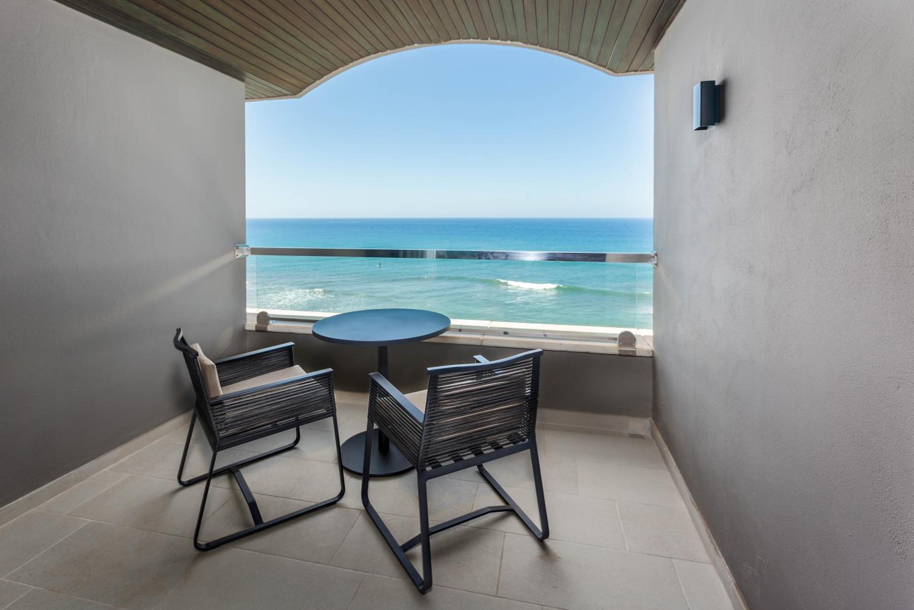 Superior Double Room with Sea View - Photo 4