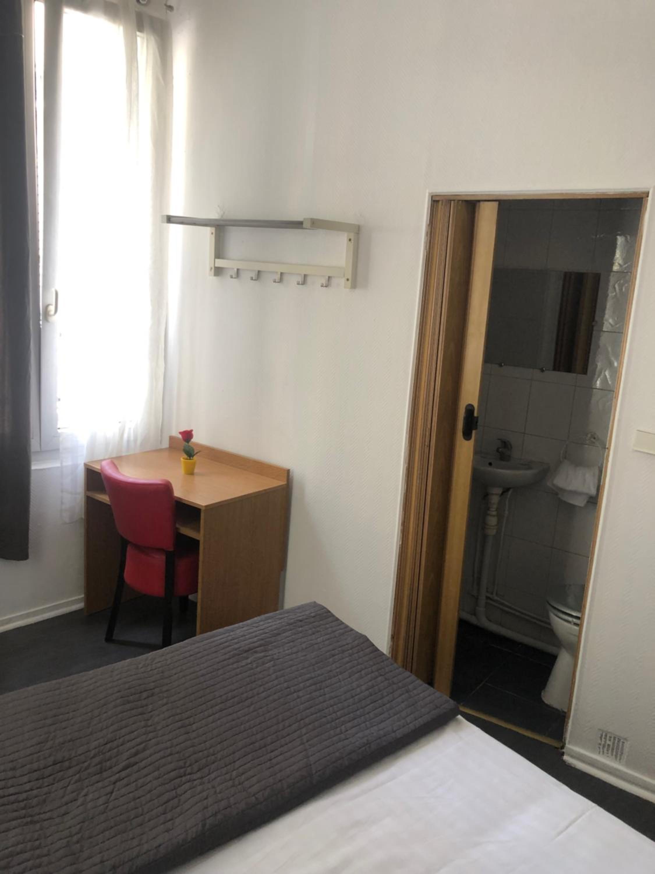 Budget Single Room photo 2