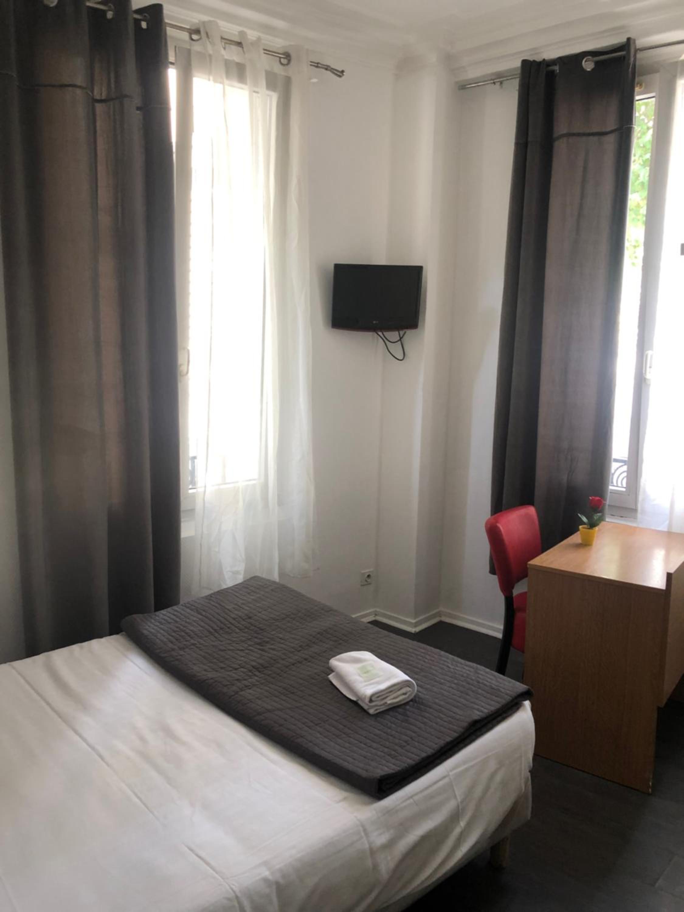 Budget Single Room photo 2