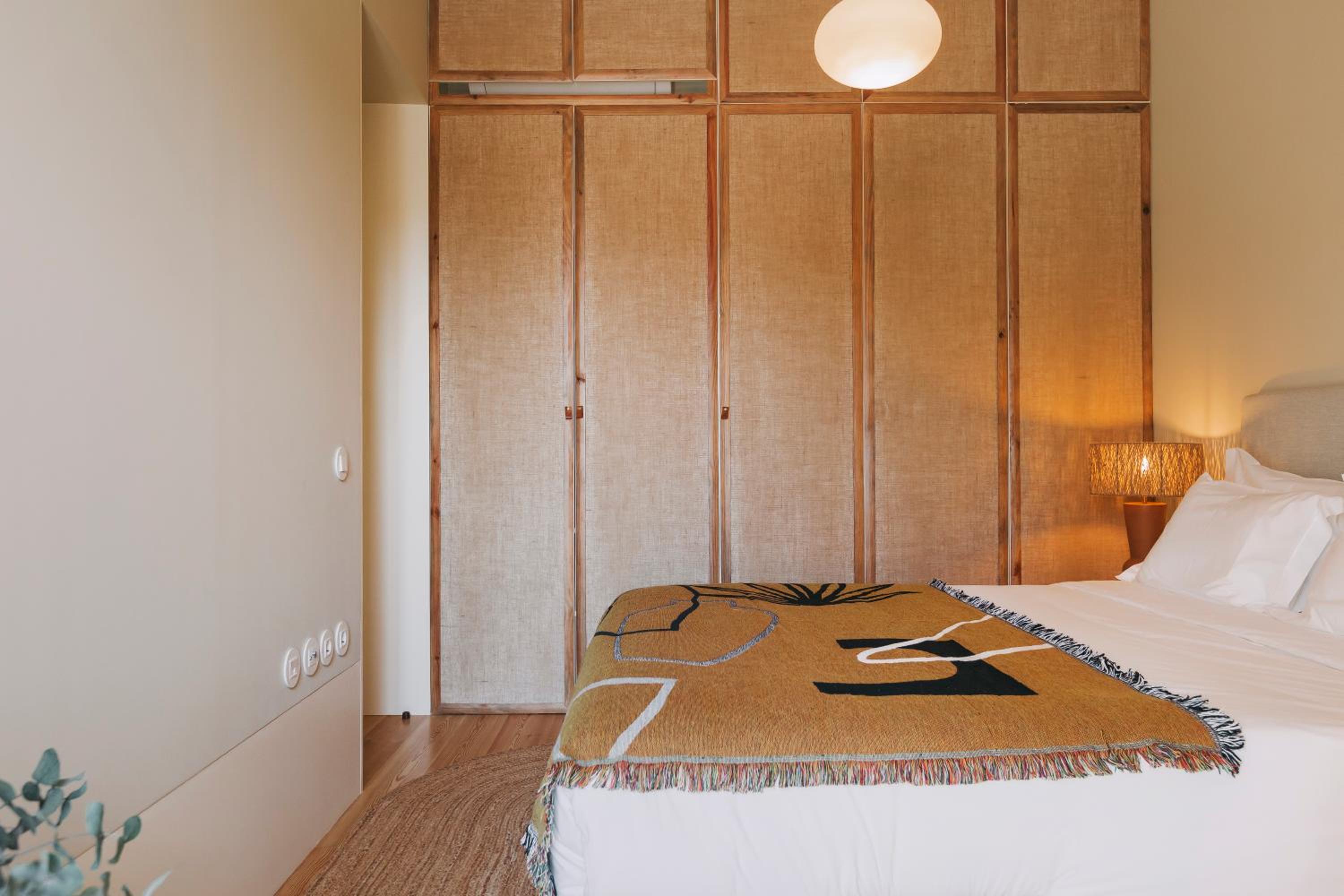 Premium One Bedroom - Photo 10