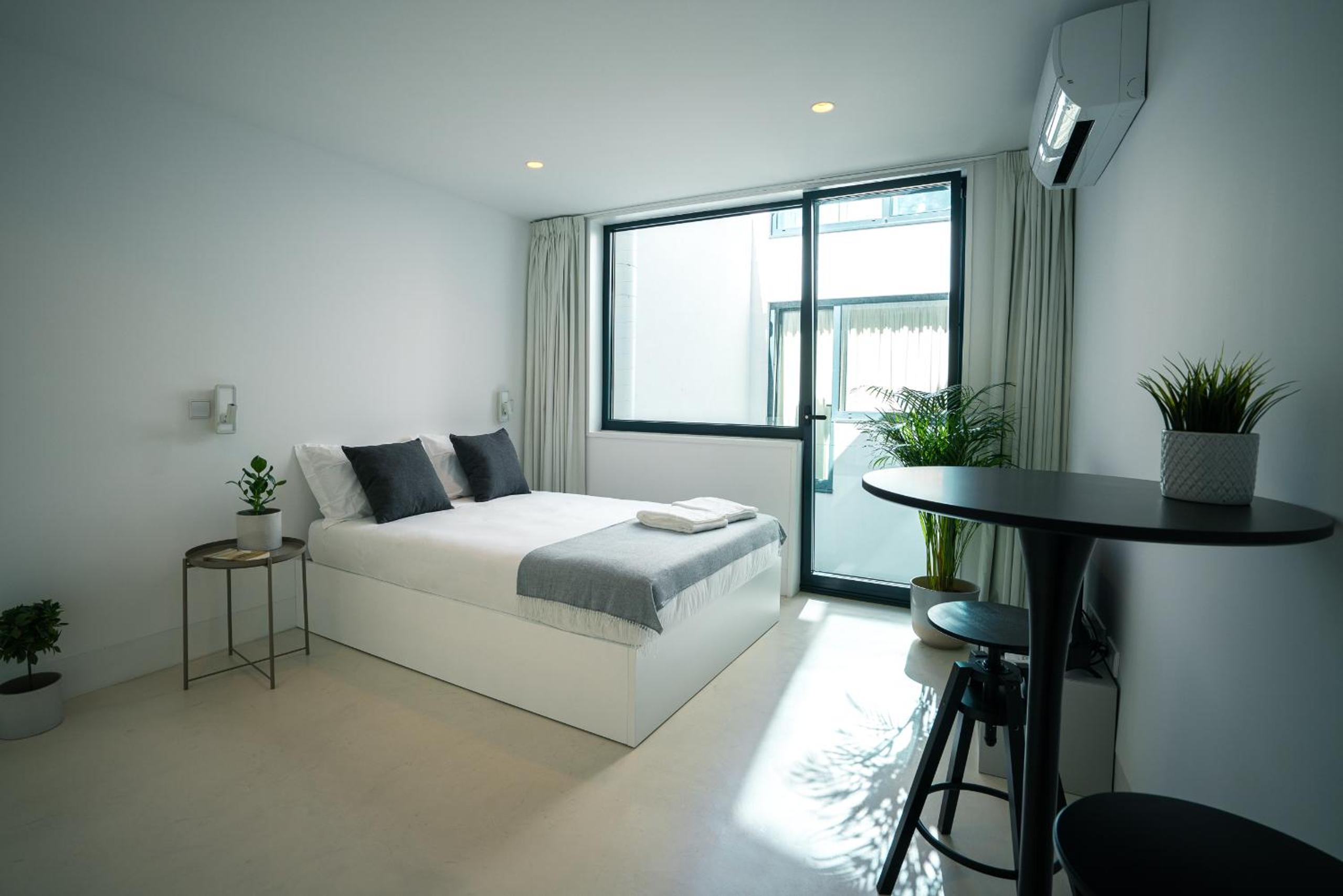 Studio Apartment photo 2