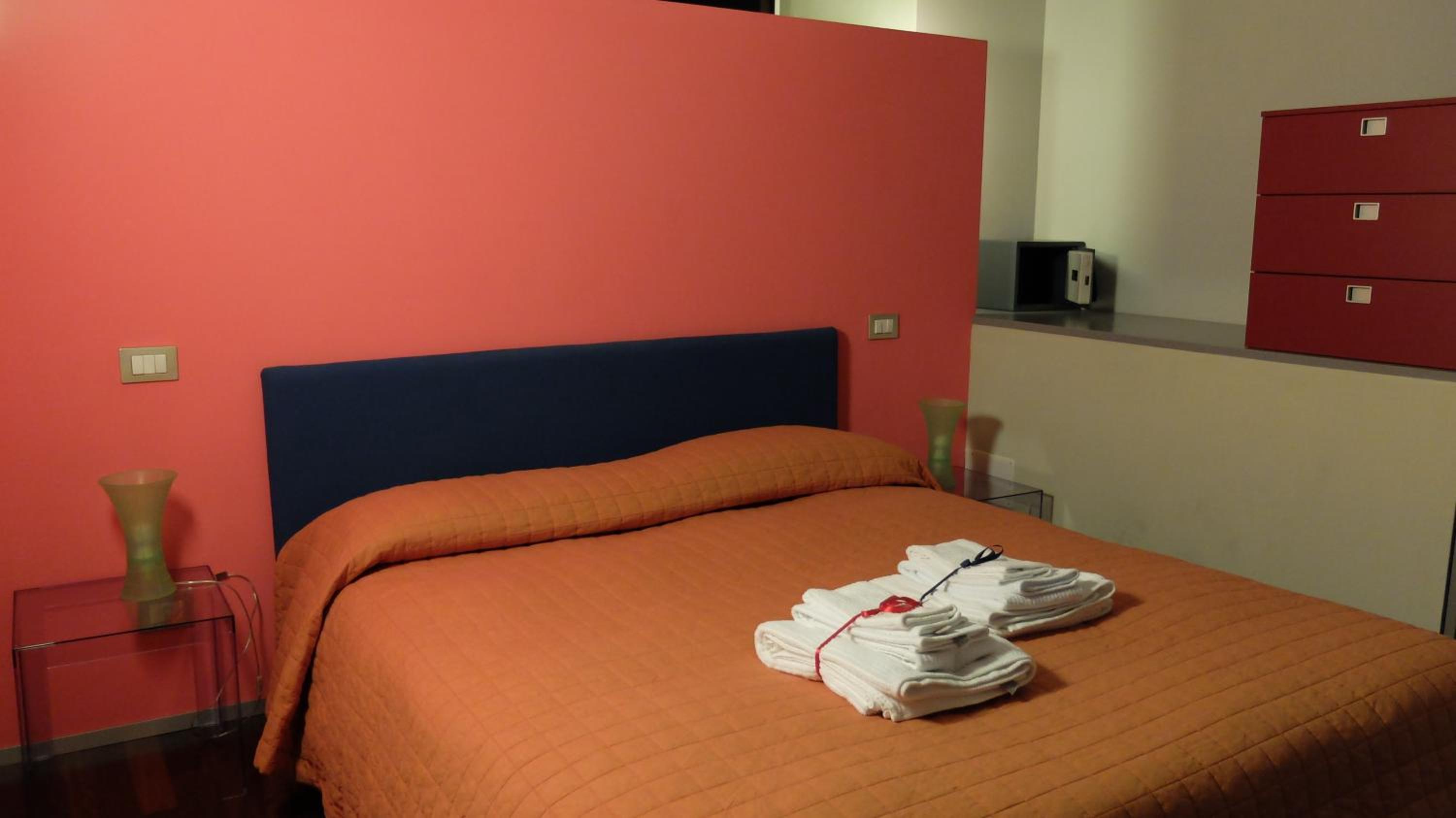 One-Bedroom Apartment (2 Adults) - Photo 18