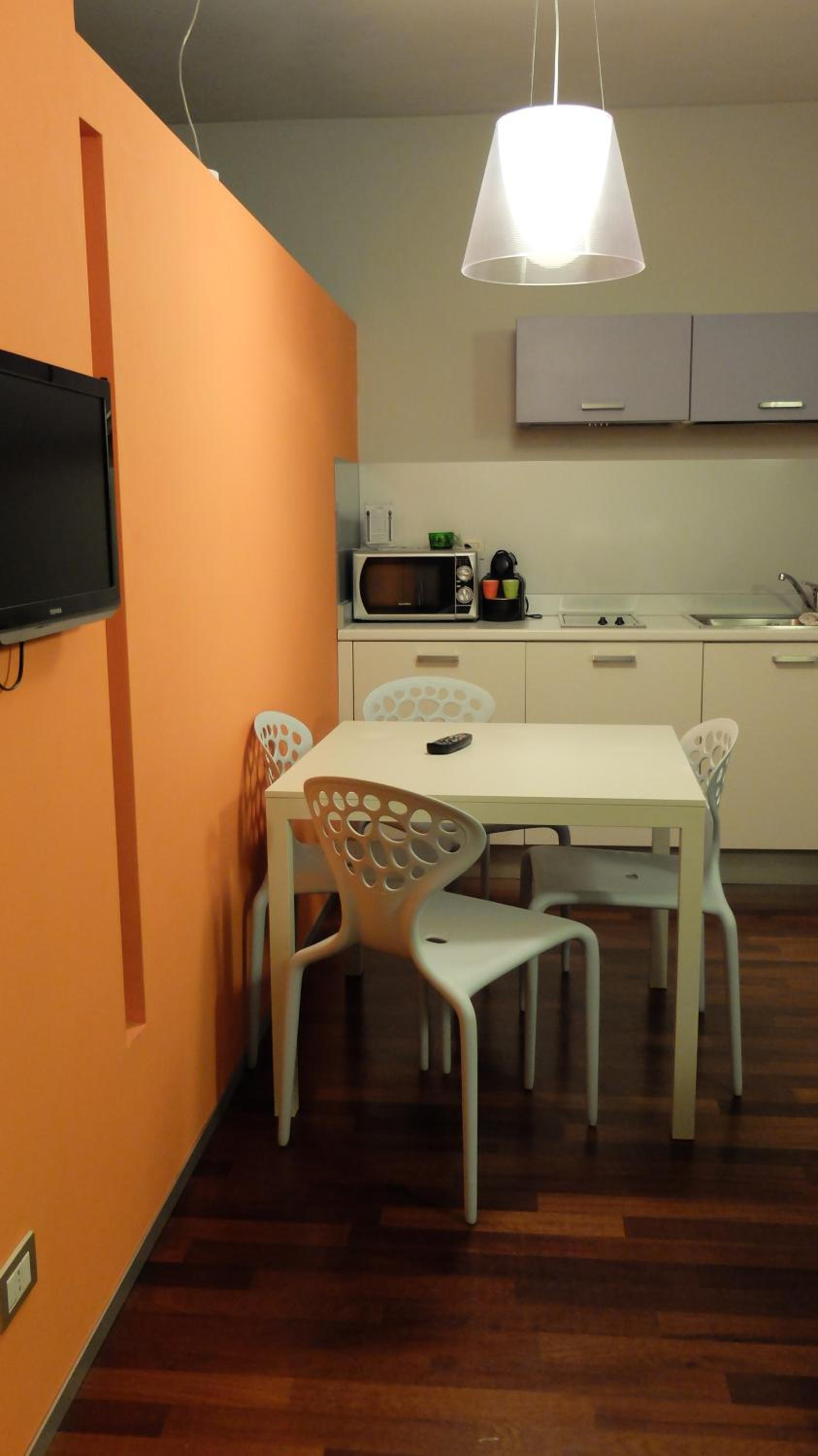 One-Bedroom Apartment (2 Adults) - Photo 19