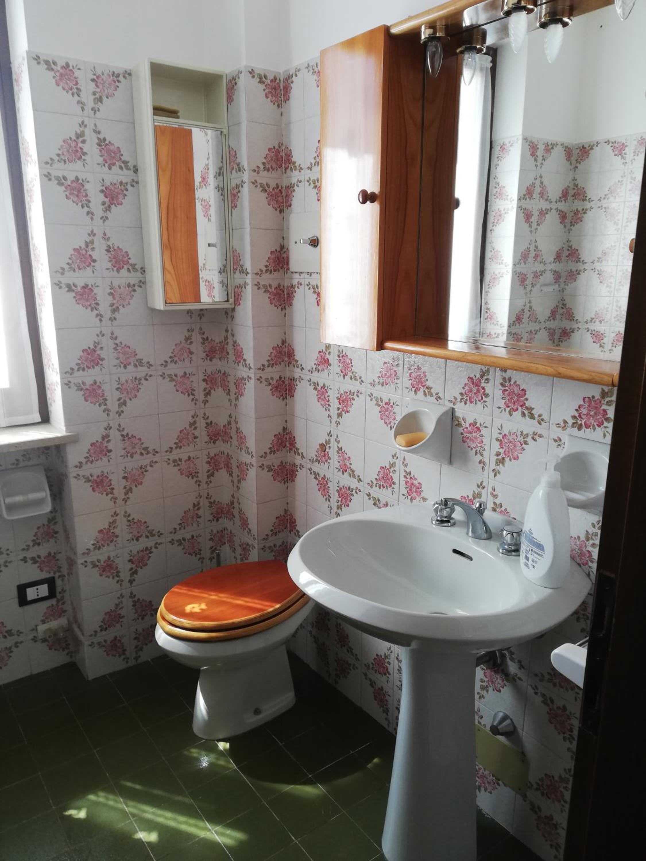 One-Bedroom House photo 2