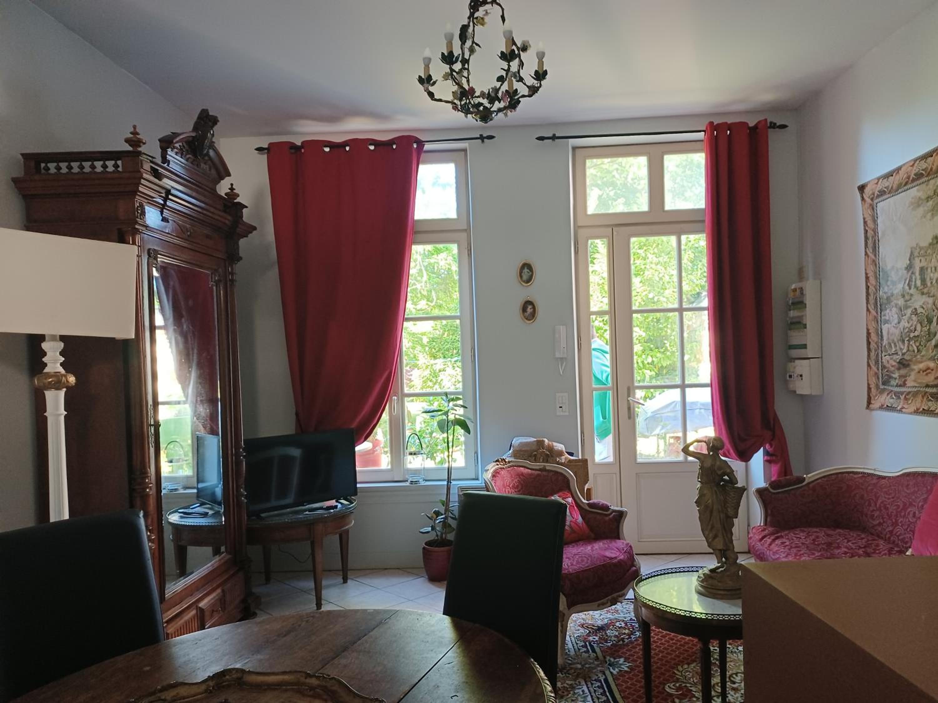 Apartment with Lake View photo 2