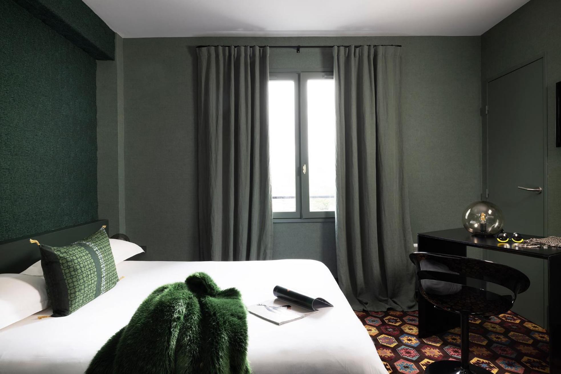 Standard Double Room - Photo 3
