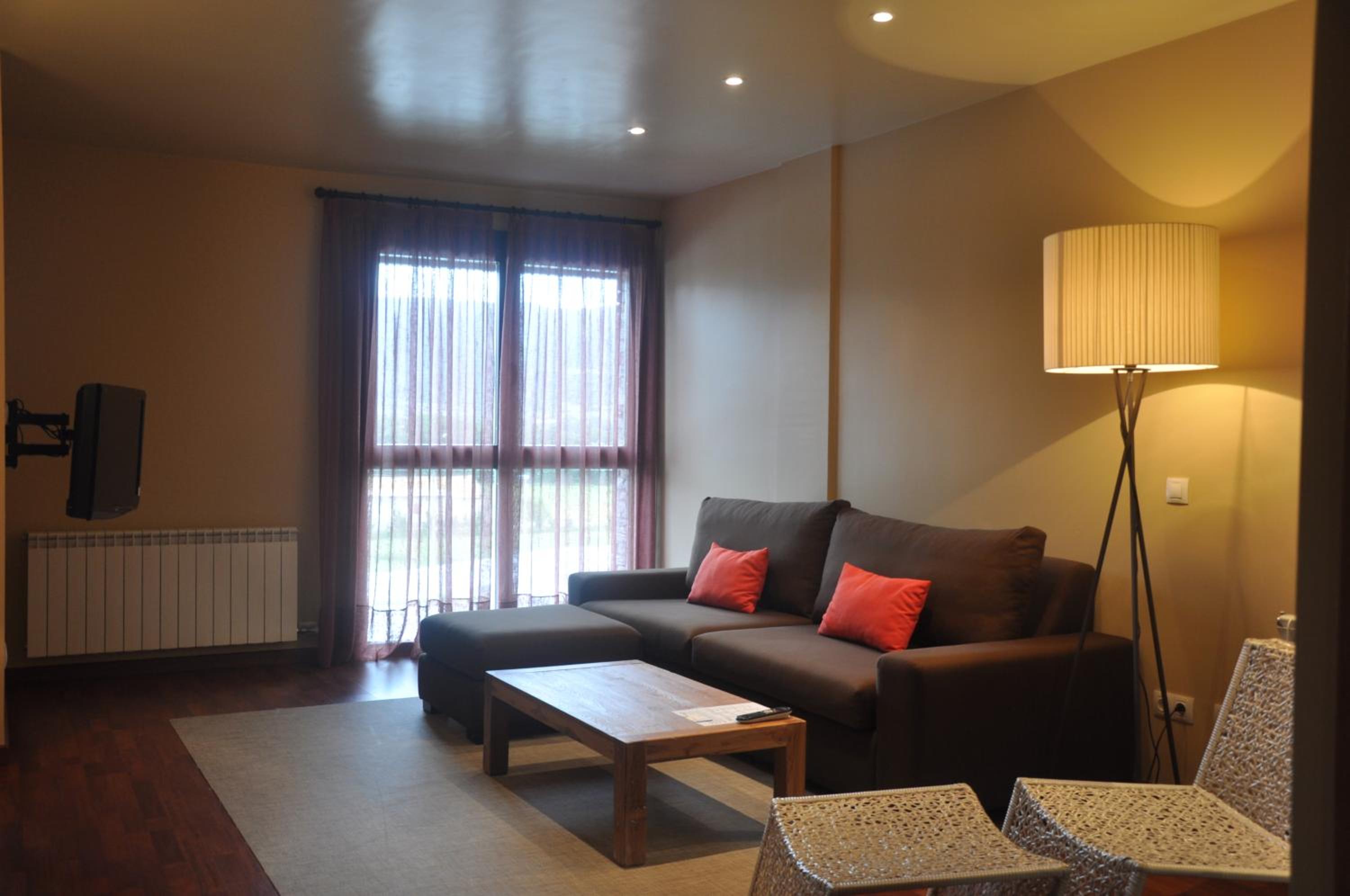 Apartamento dúplex (9 adultos)