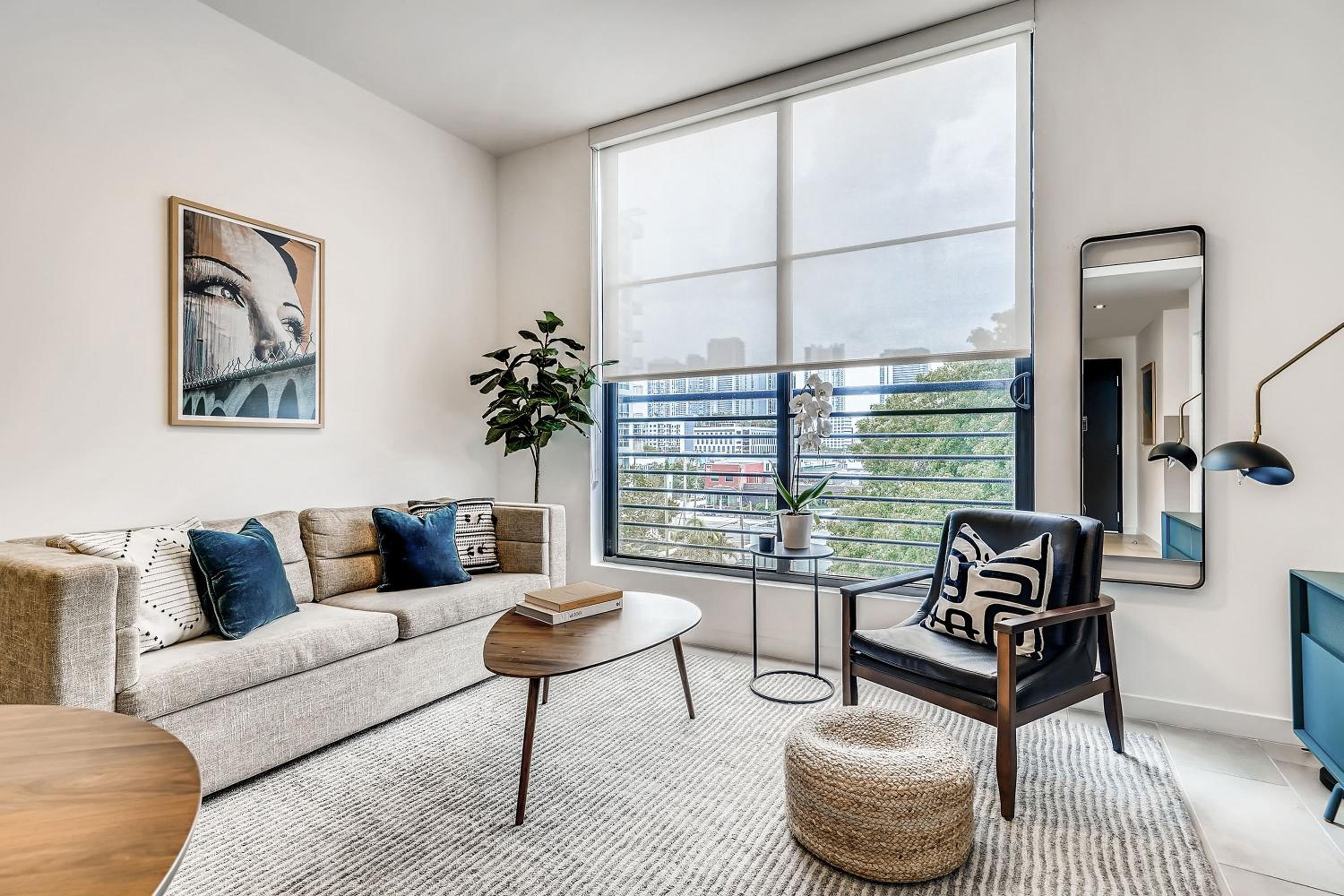 1 Bedroom Suite, 1 Queen