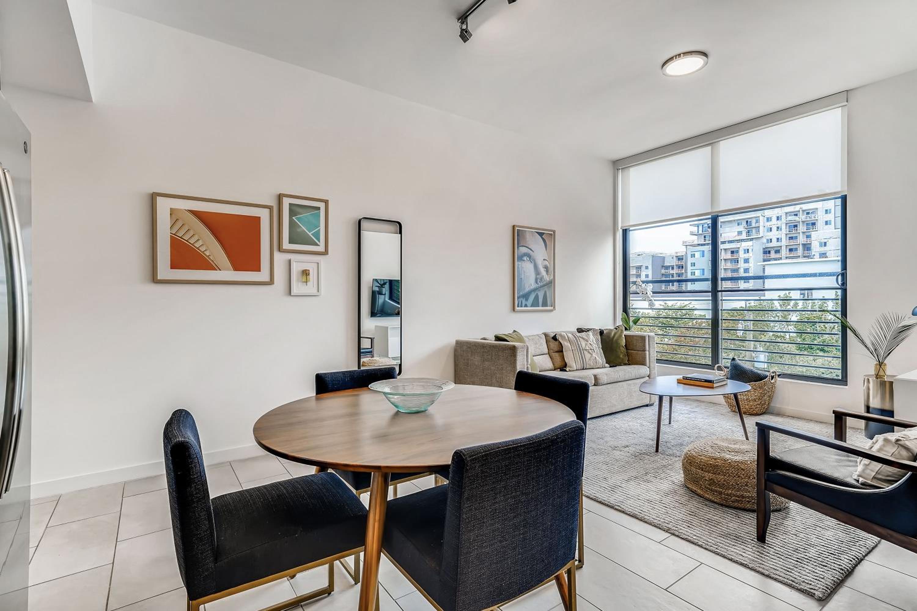 2 Bedroom Suite, 2 Queens photo 2