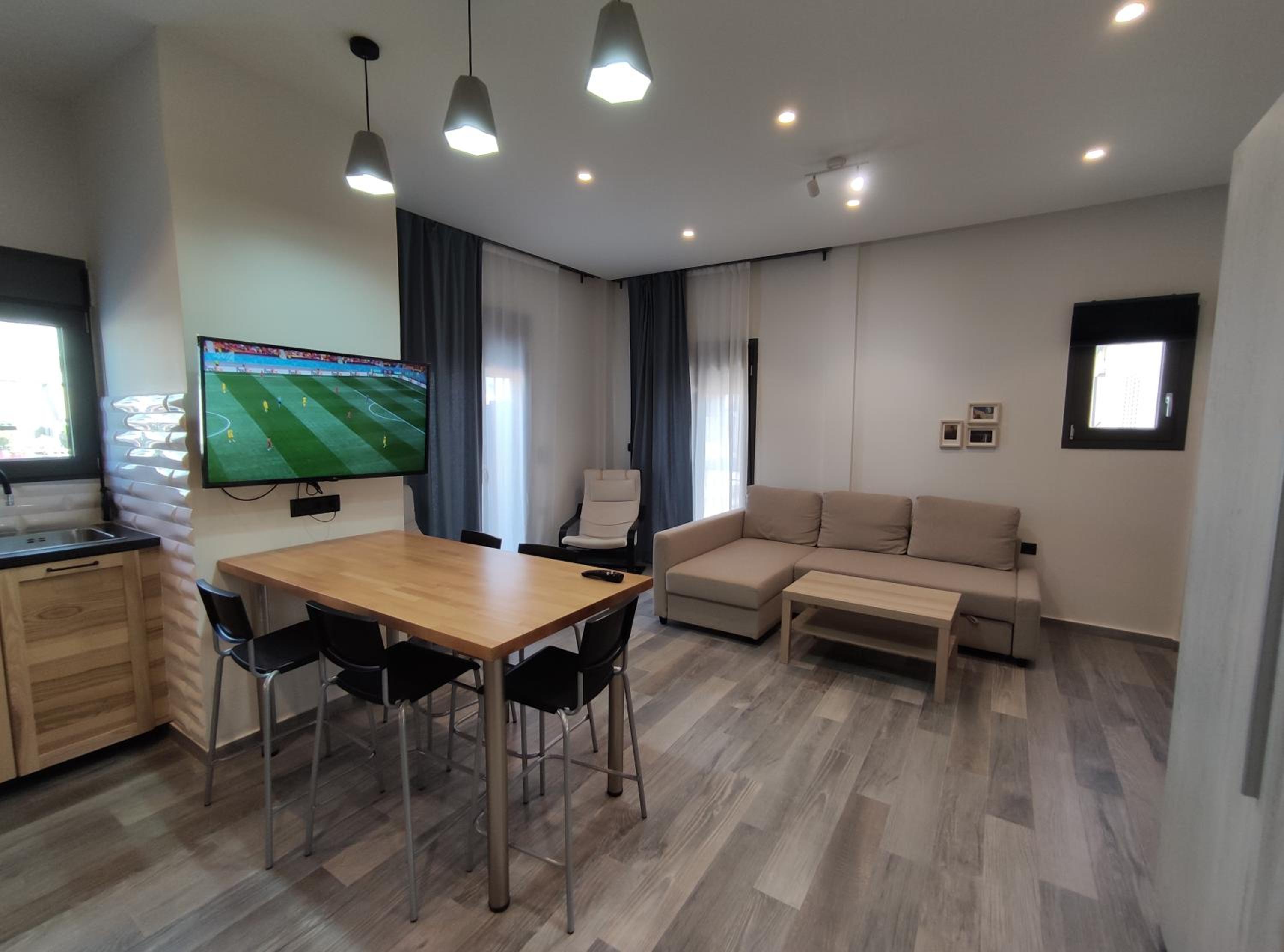 One-Bedroom Apartment