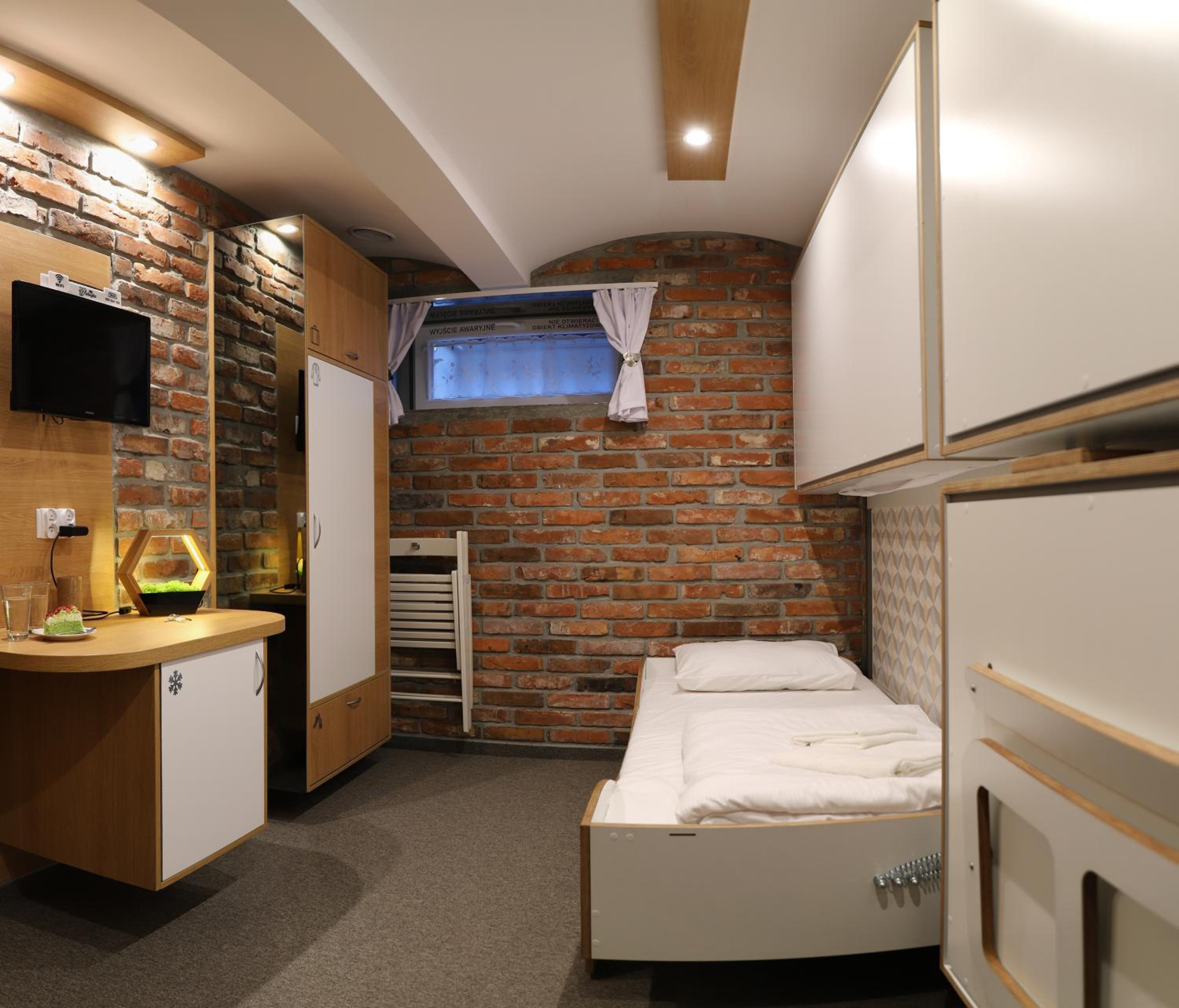 Quadruple Room - Photo 1