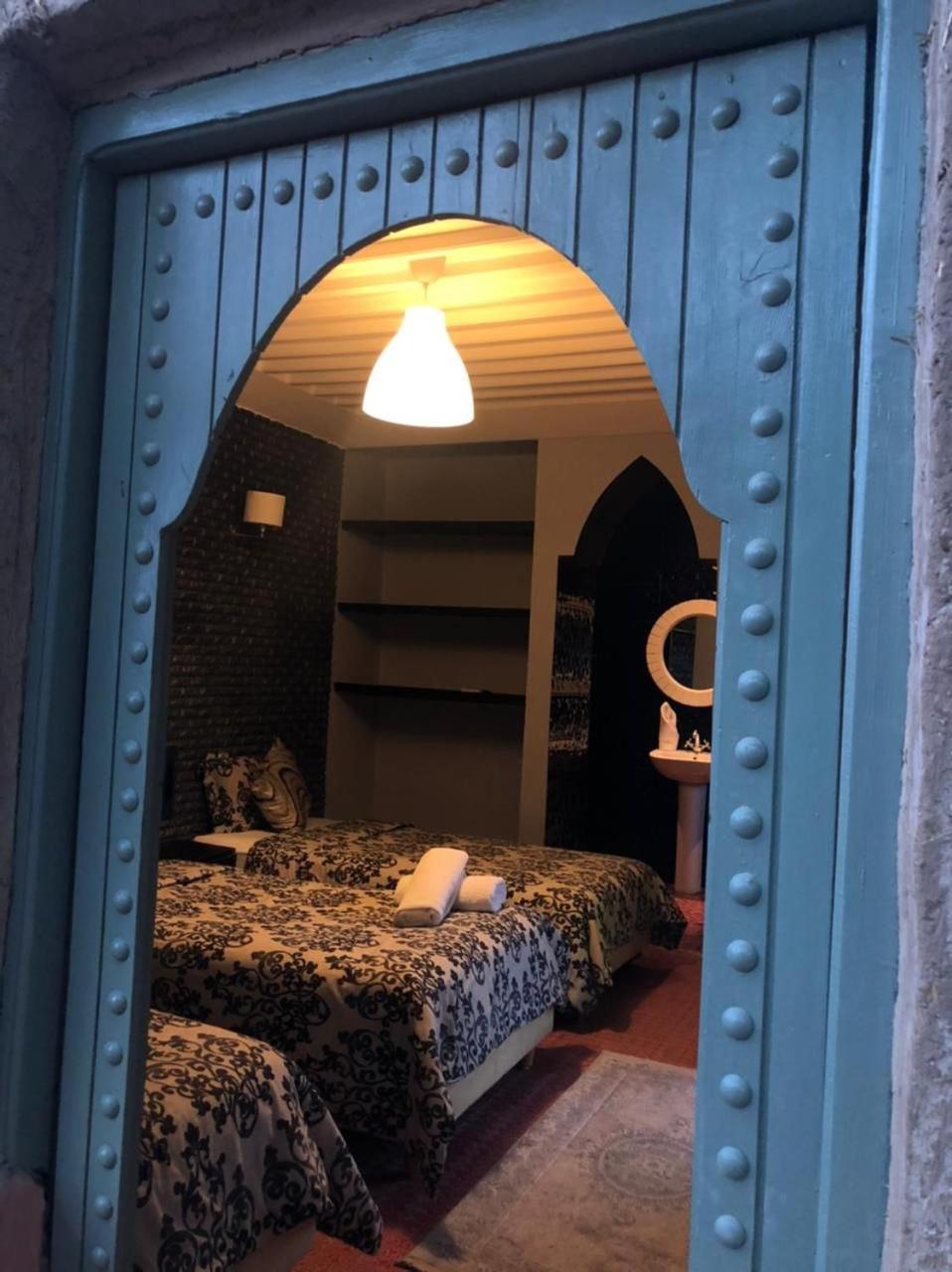 Triple Room with Pool View - Photo 9