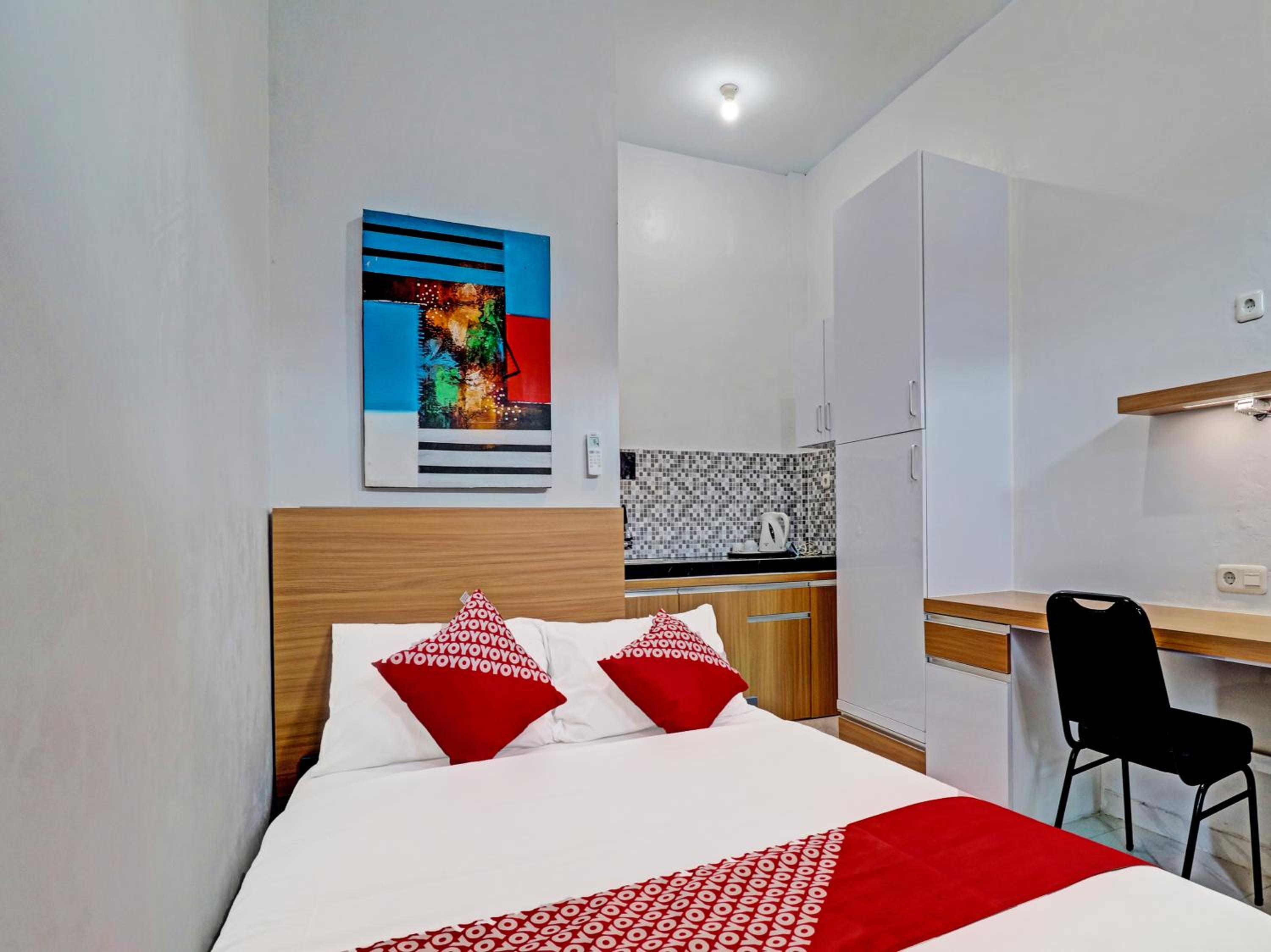 Deluxe Double Room photo 3