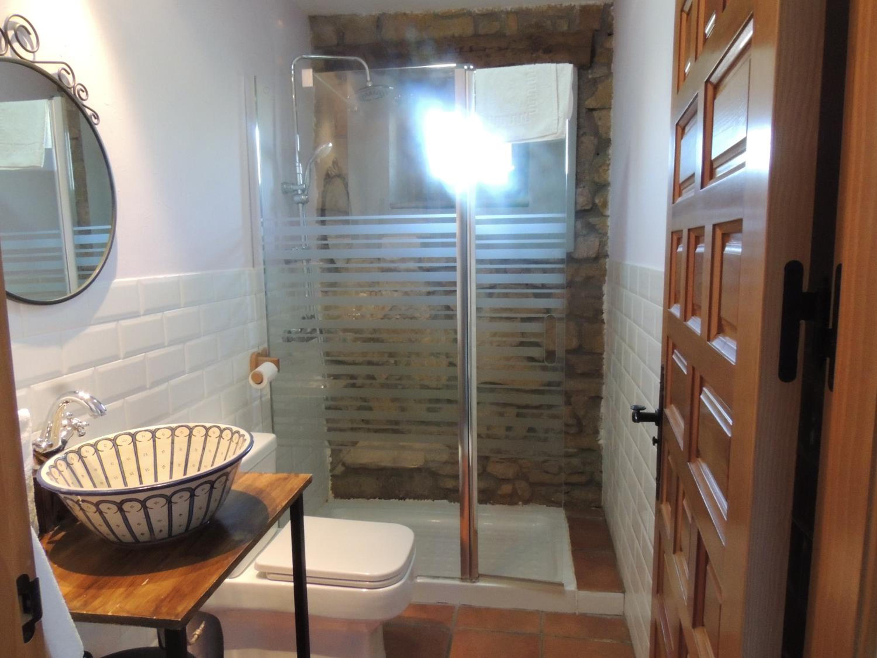 Twin Room - Photo 7