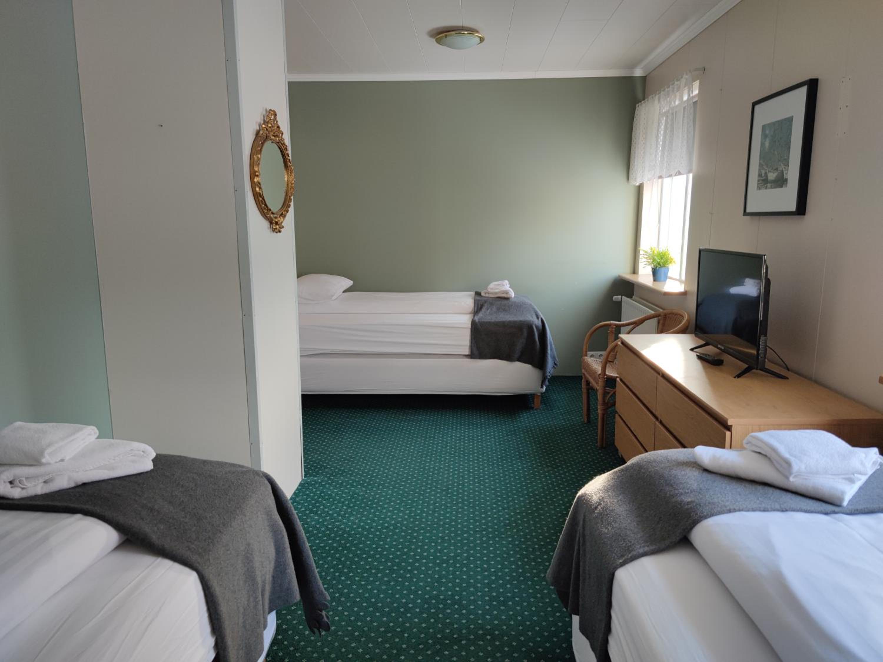 Triple Room with Shared Bathroom photo 2