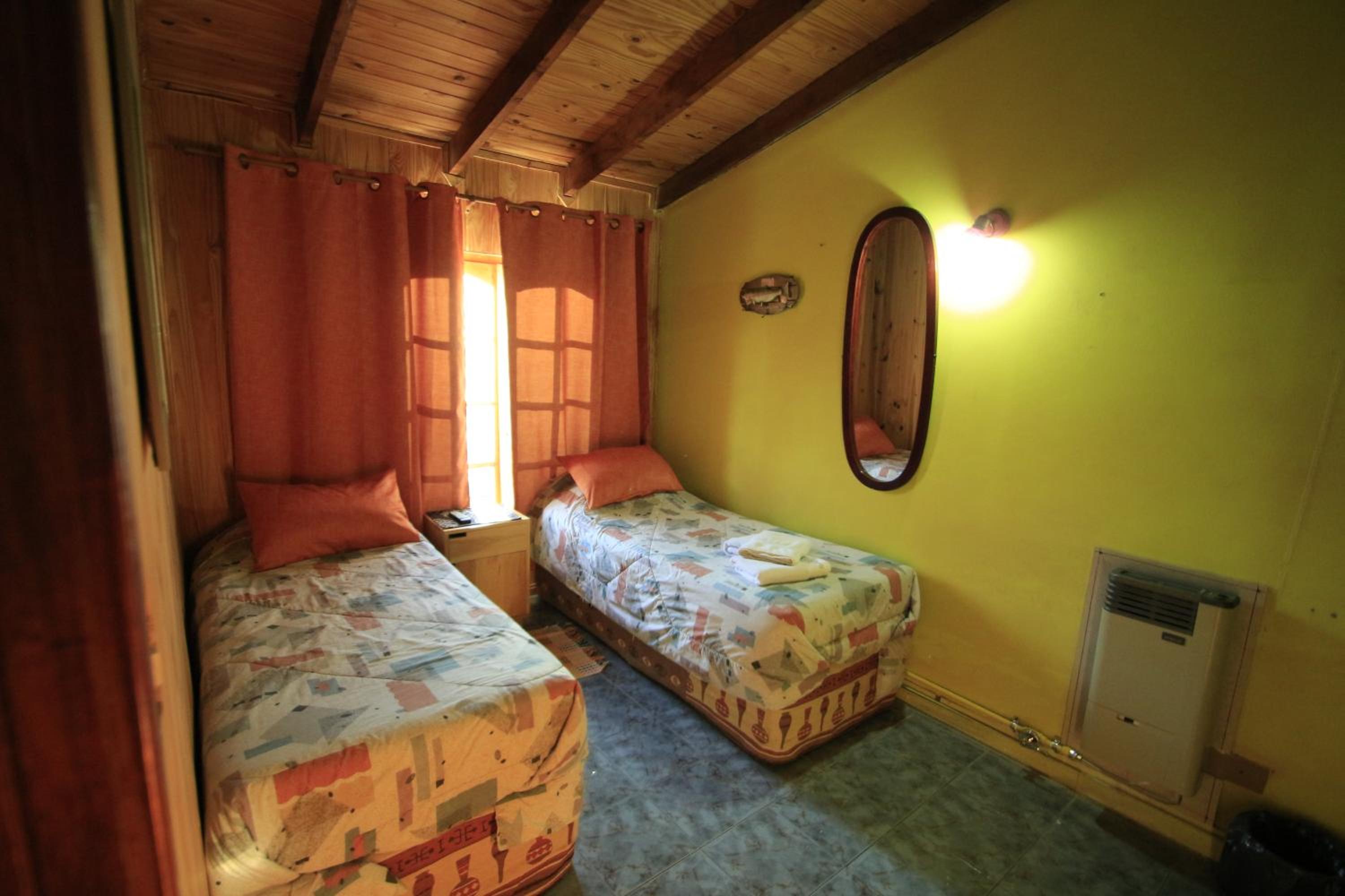 Double or Twin Room with Shared Bathroom photo 1