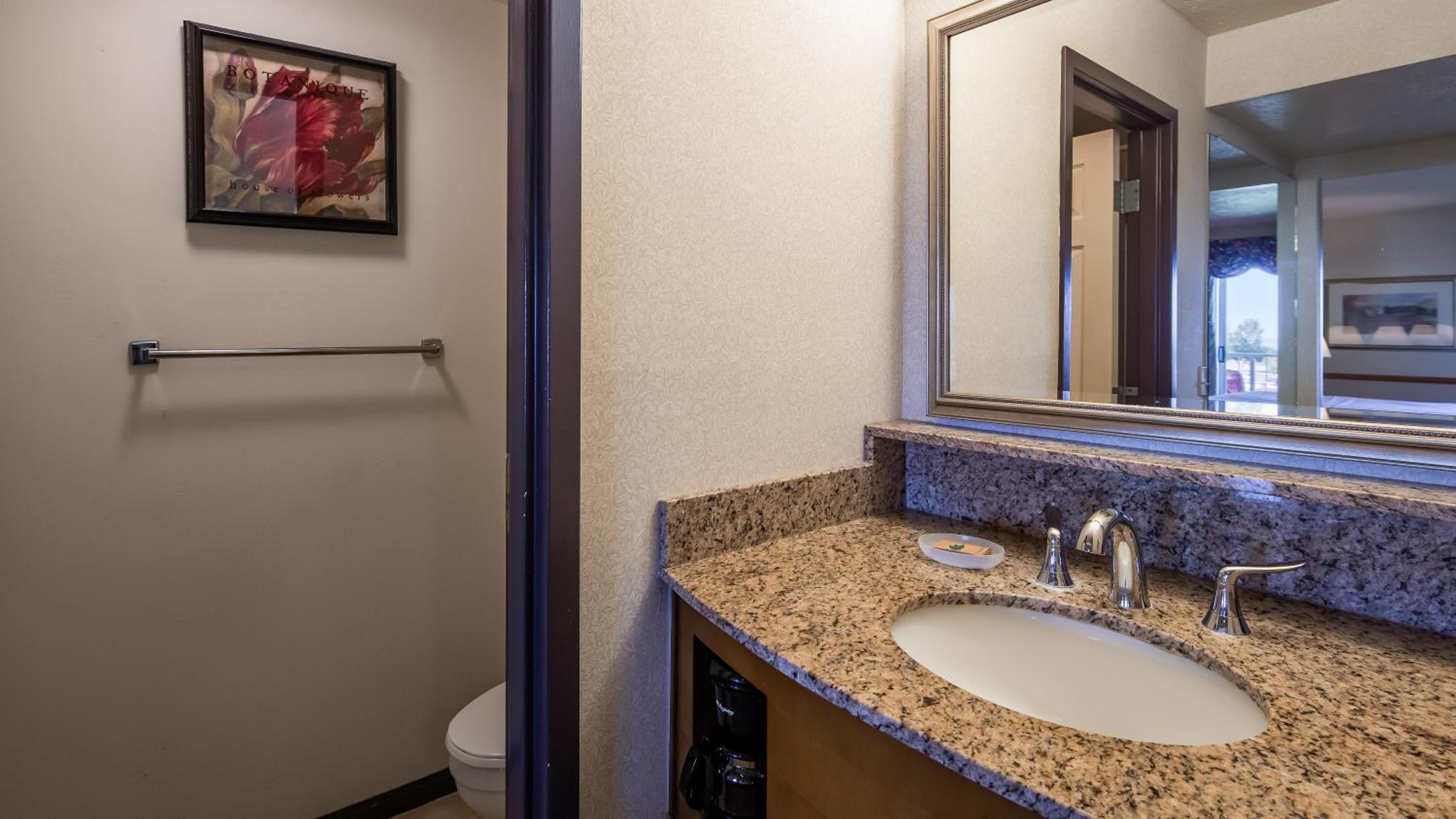 Queen Room with Two Queen Beds and Bath Tub - Disability Access photo 3