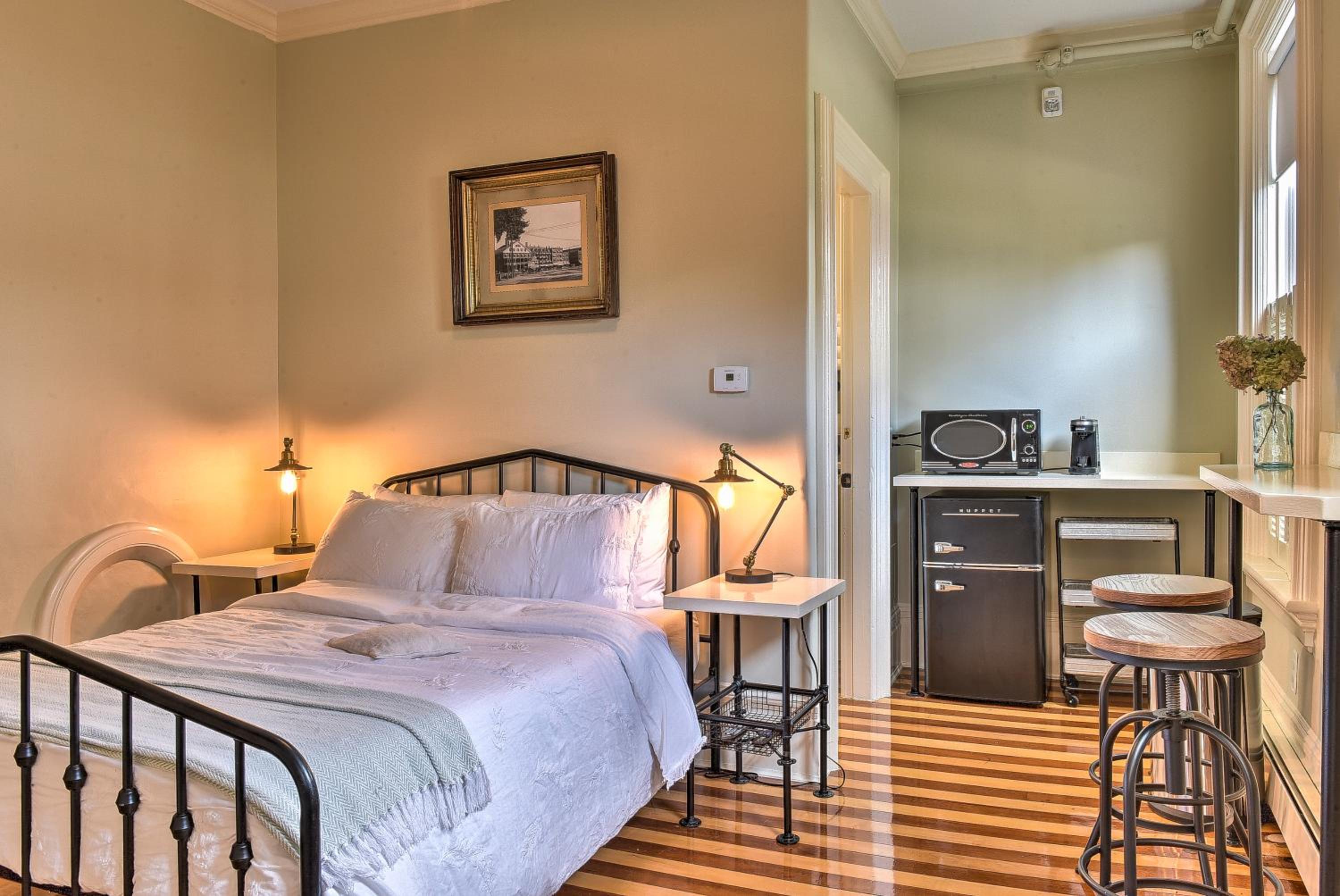 Double Room - Photo 1