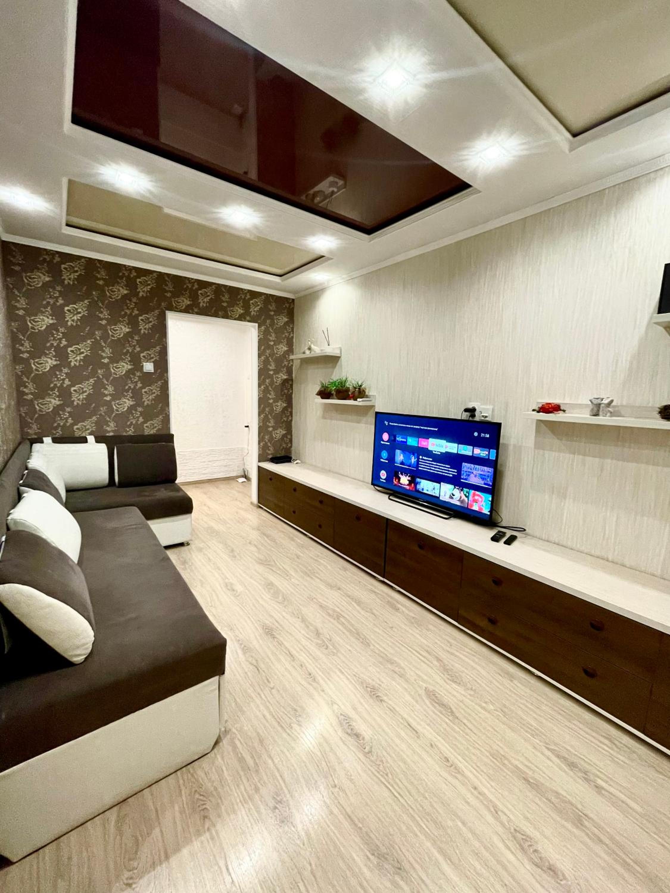 One-Bedroom Apartment photo 1