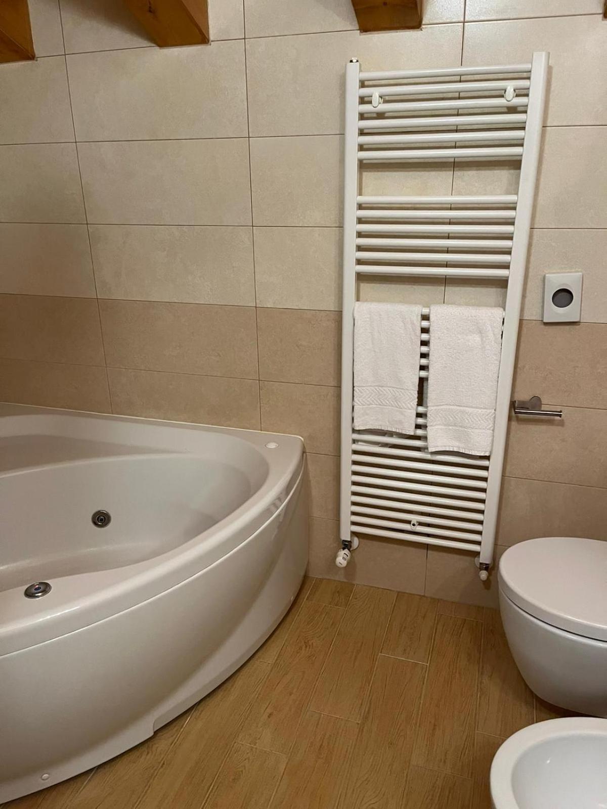 Family Suite (2 Adults + 2 Children) with Balcony - Photo 18