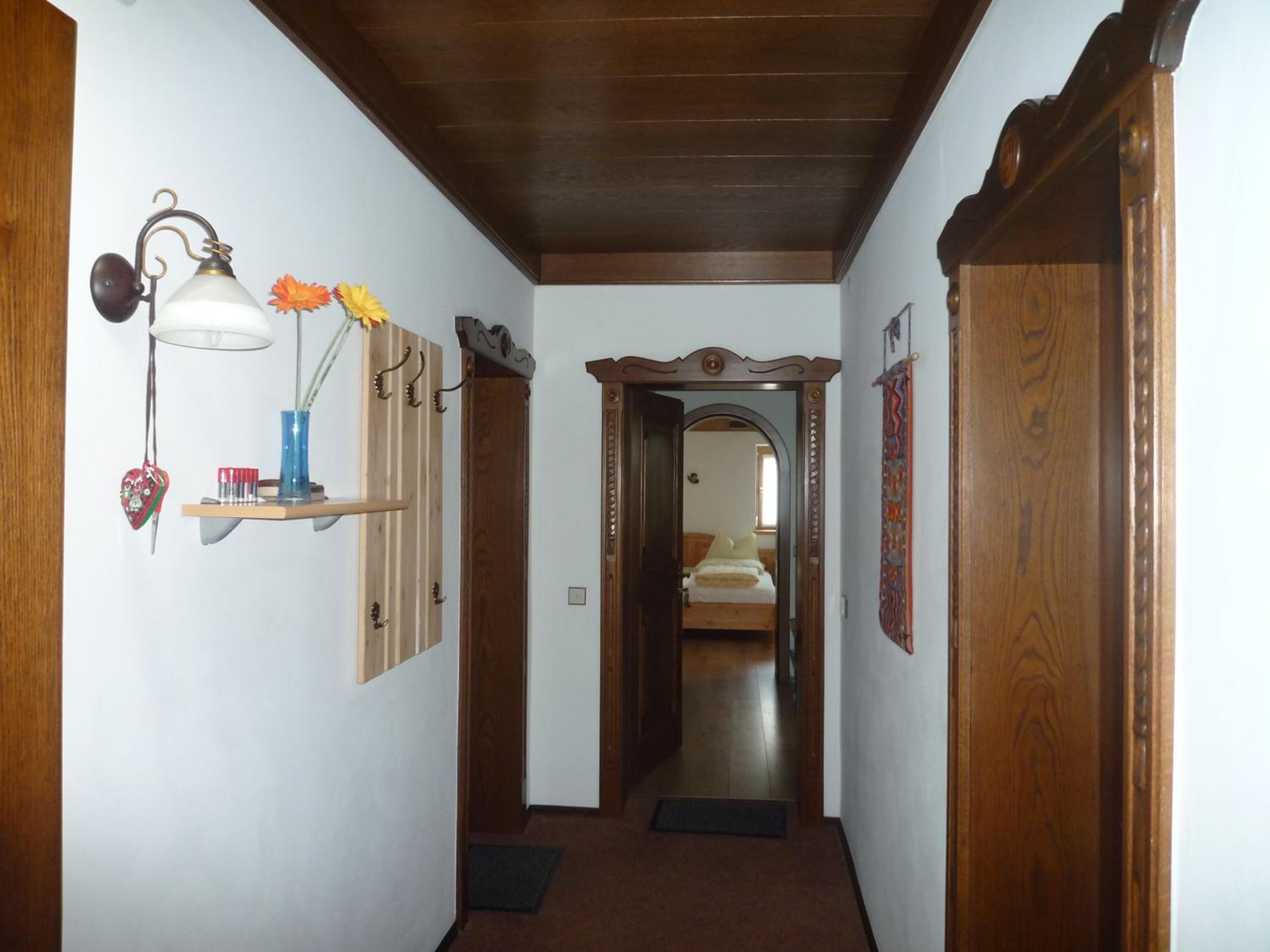 Three-Bedroom Apartment with Balcony Top D photo 1