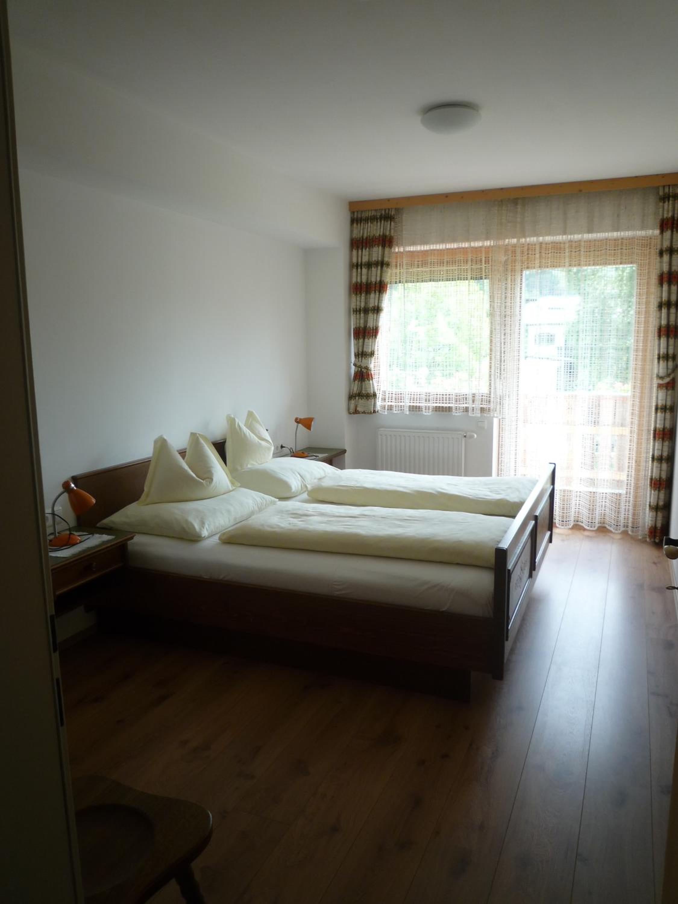 Two-Bedroom Apartment with Balcony Top C photo 1