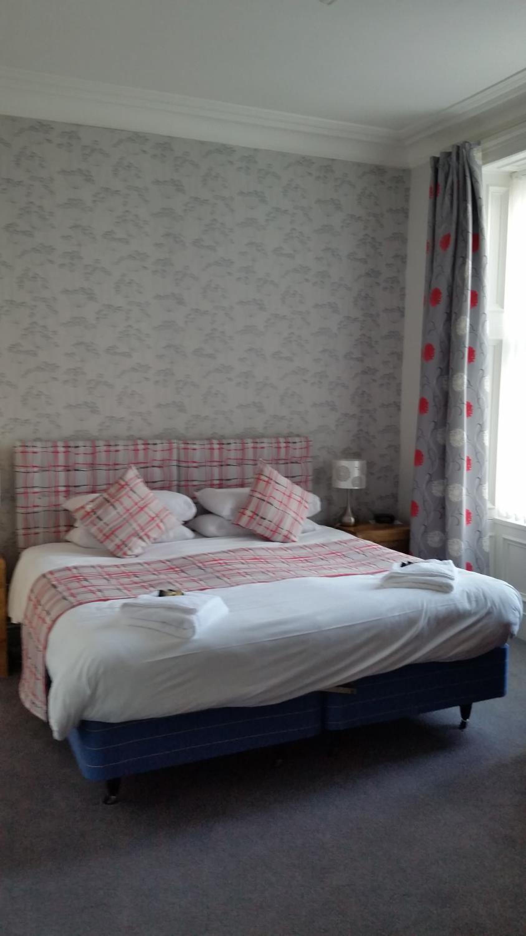 Large Double Room photo 3