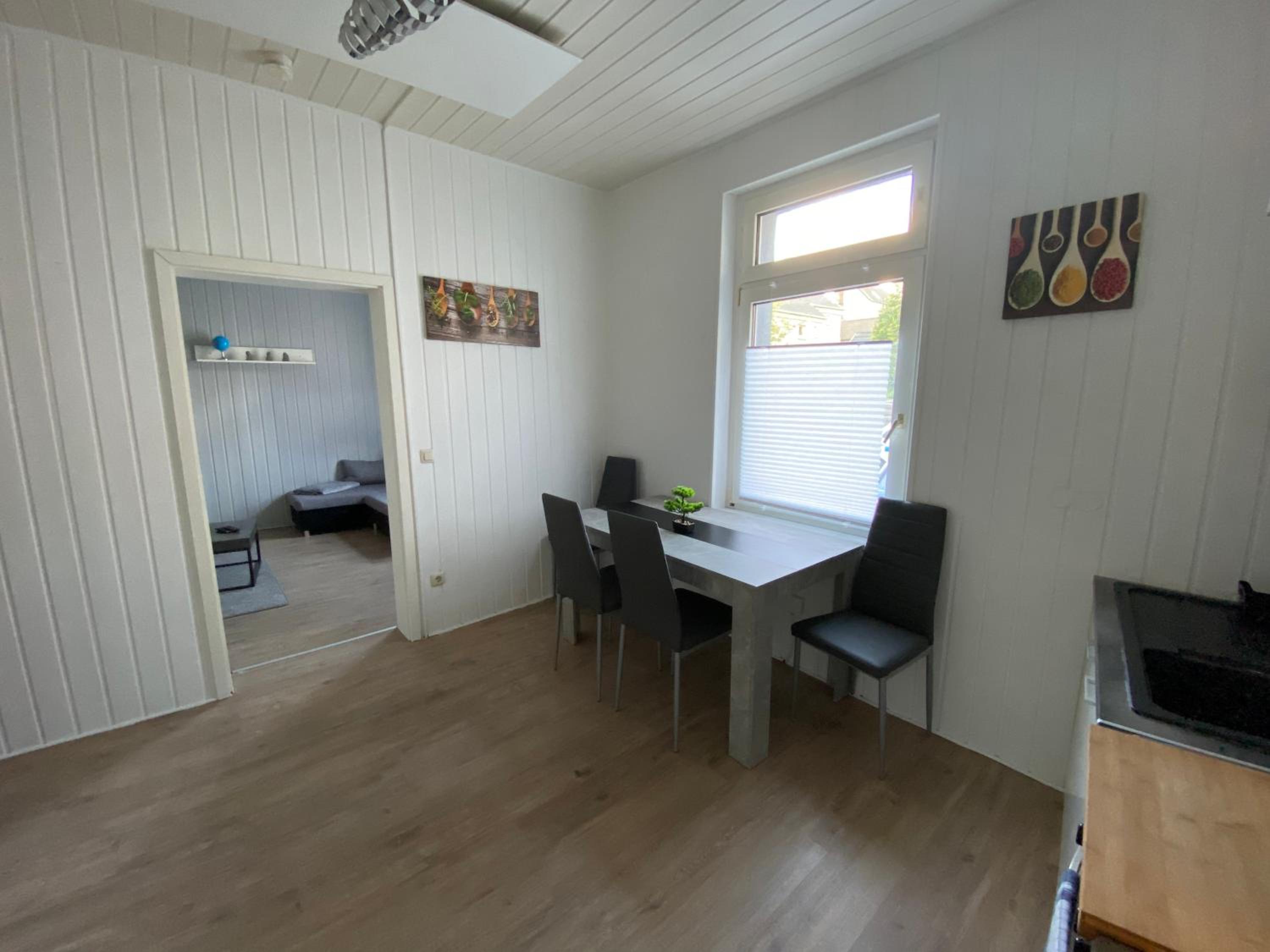 Apartment - Split Level photo 2