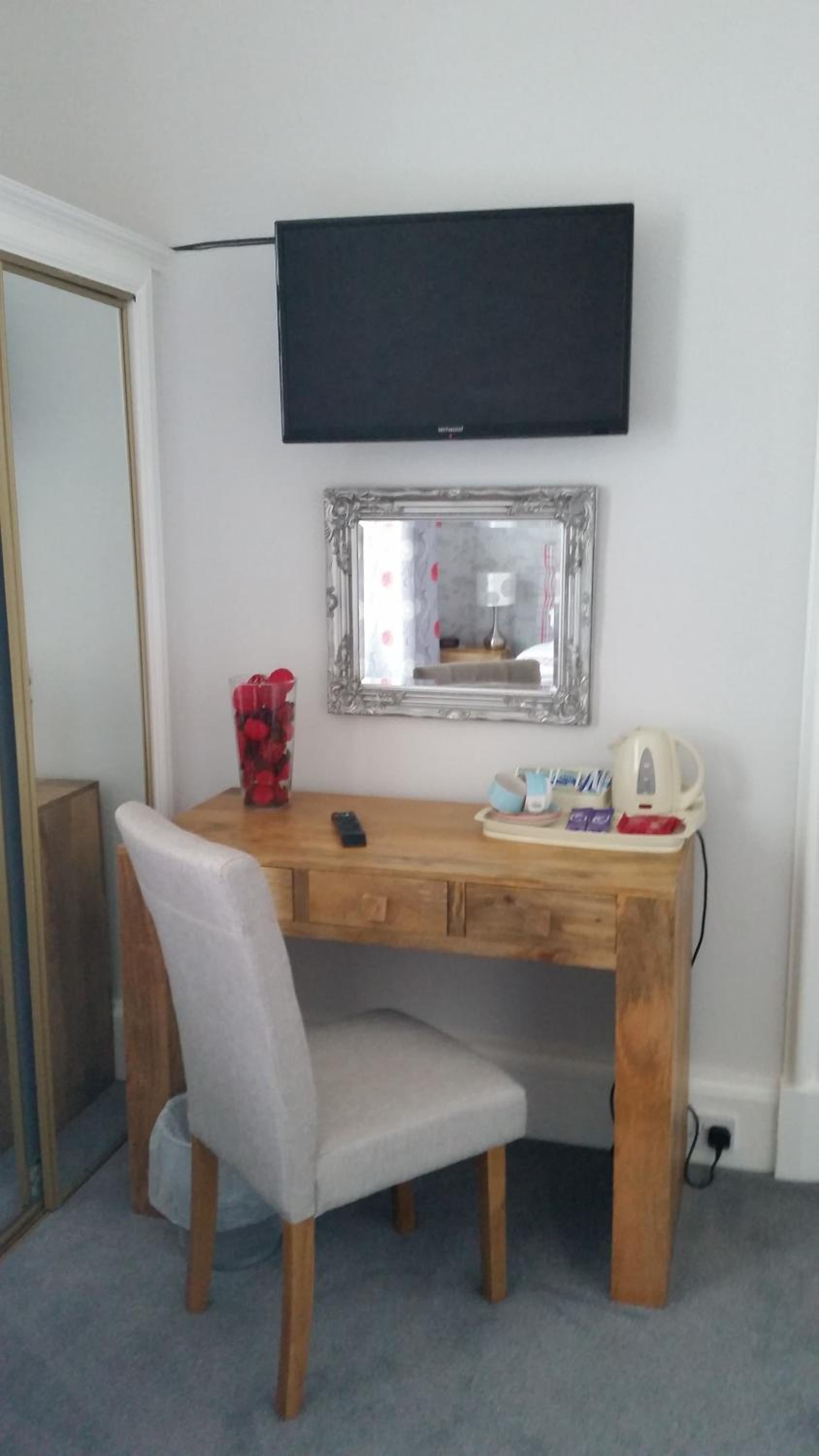 Large Double Room photo 2