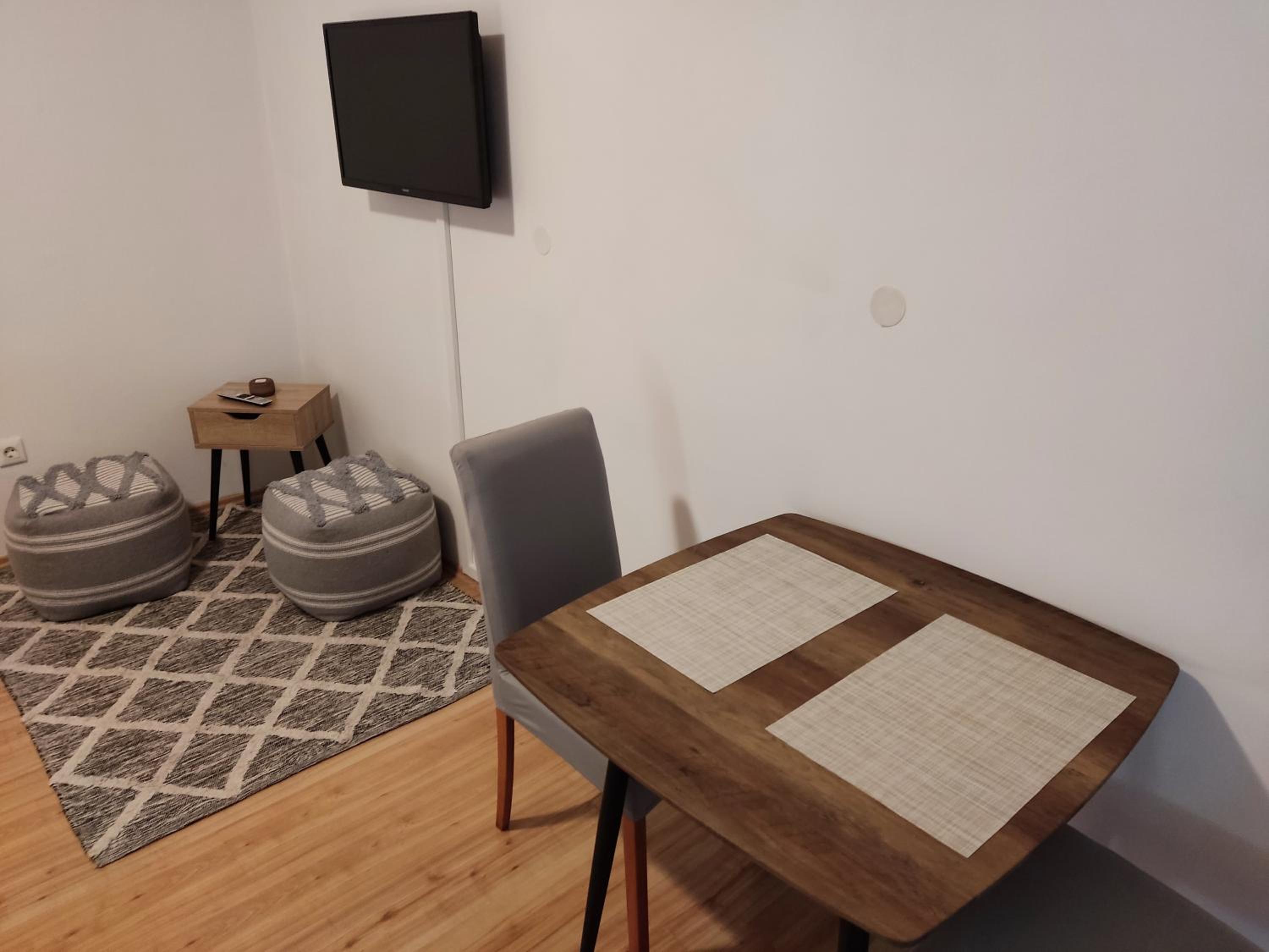 Double Room - Photo 5