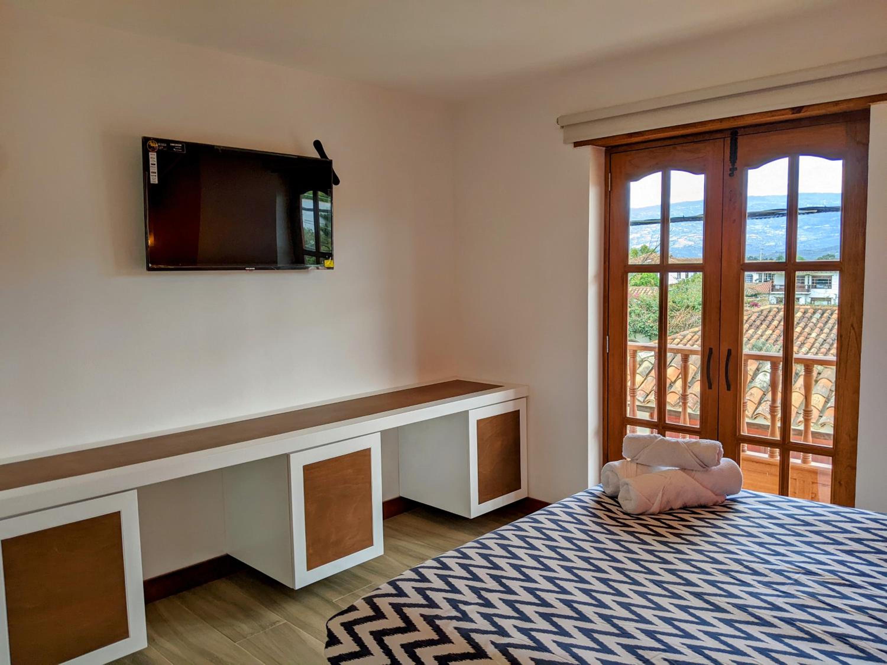 Suite with Balcony photo 2