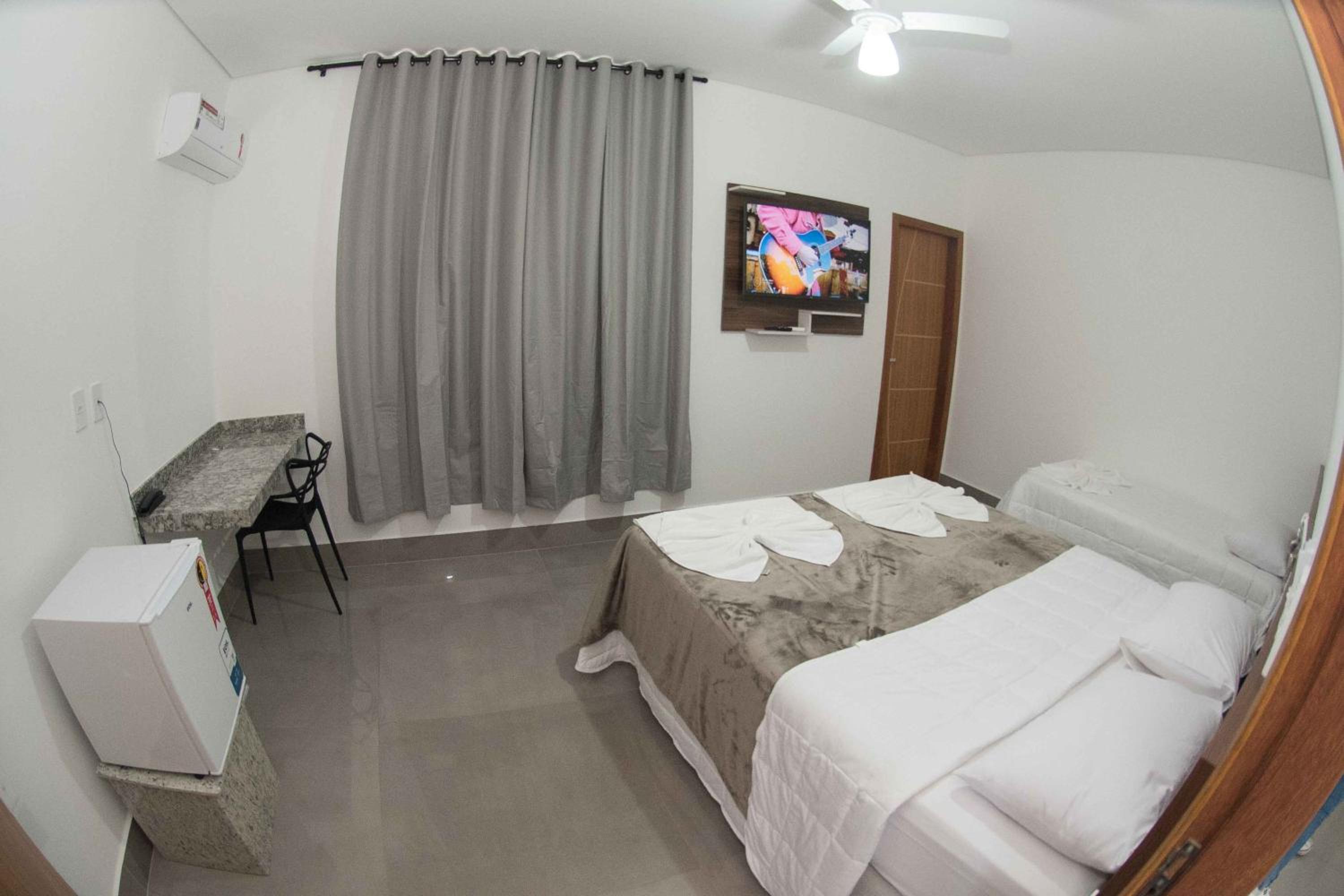 Deluxe Triple Room - Photo 2