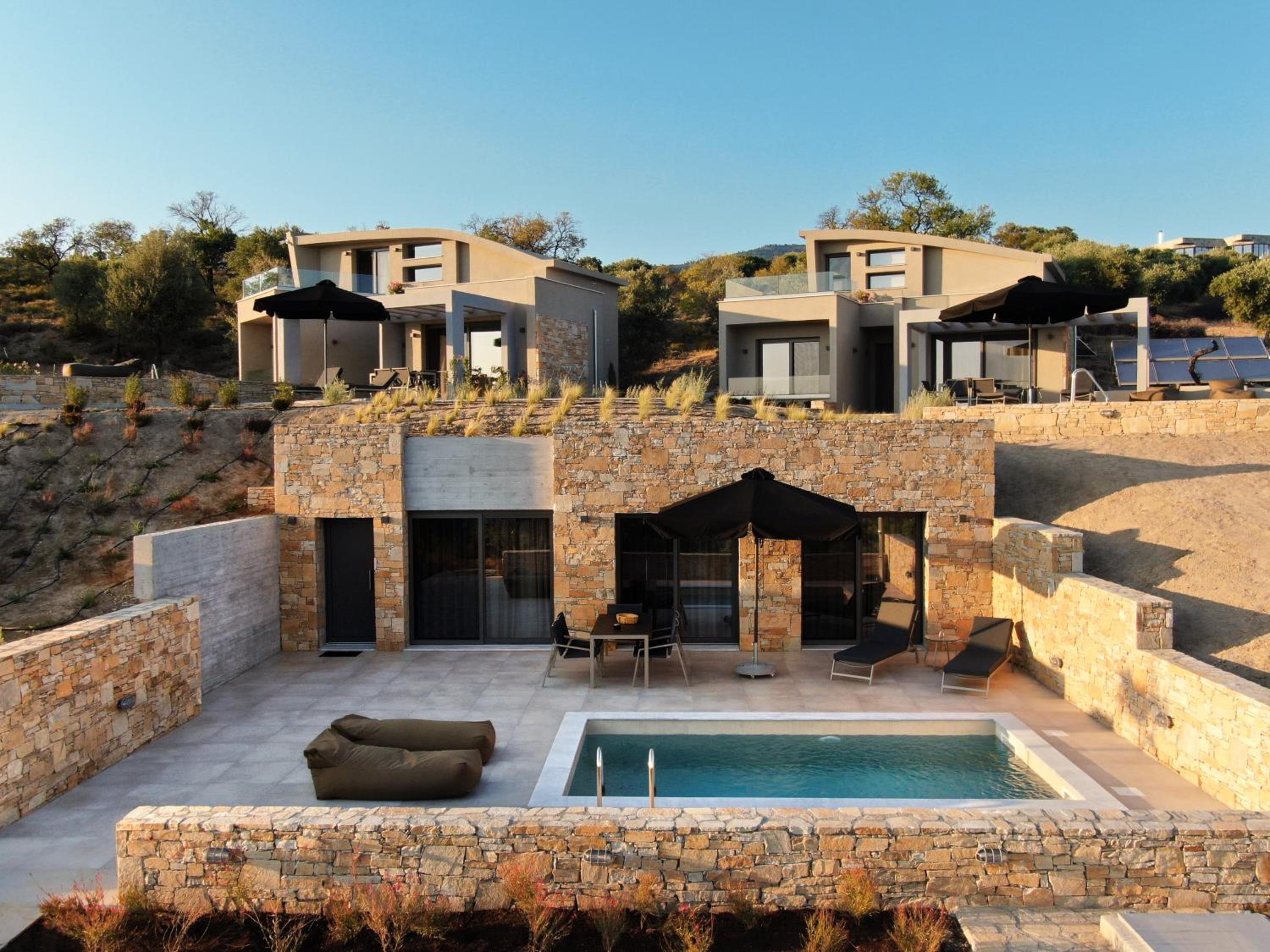 Duplex Suite with Private Pool - Photo 8