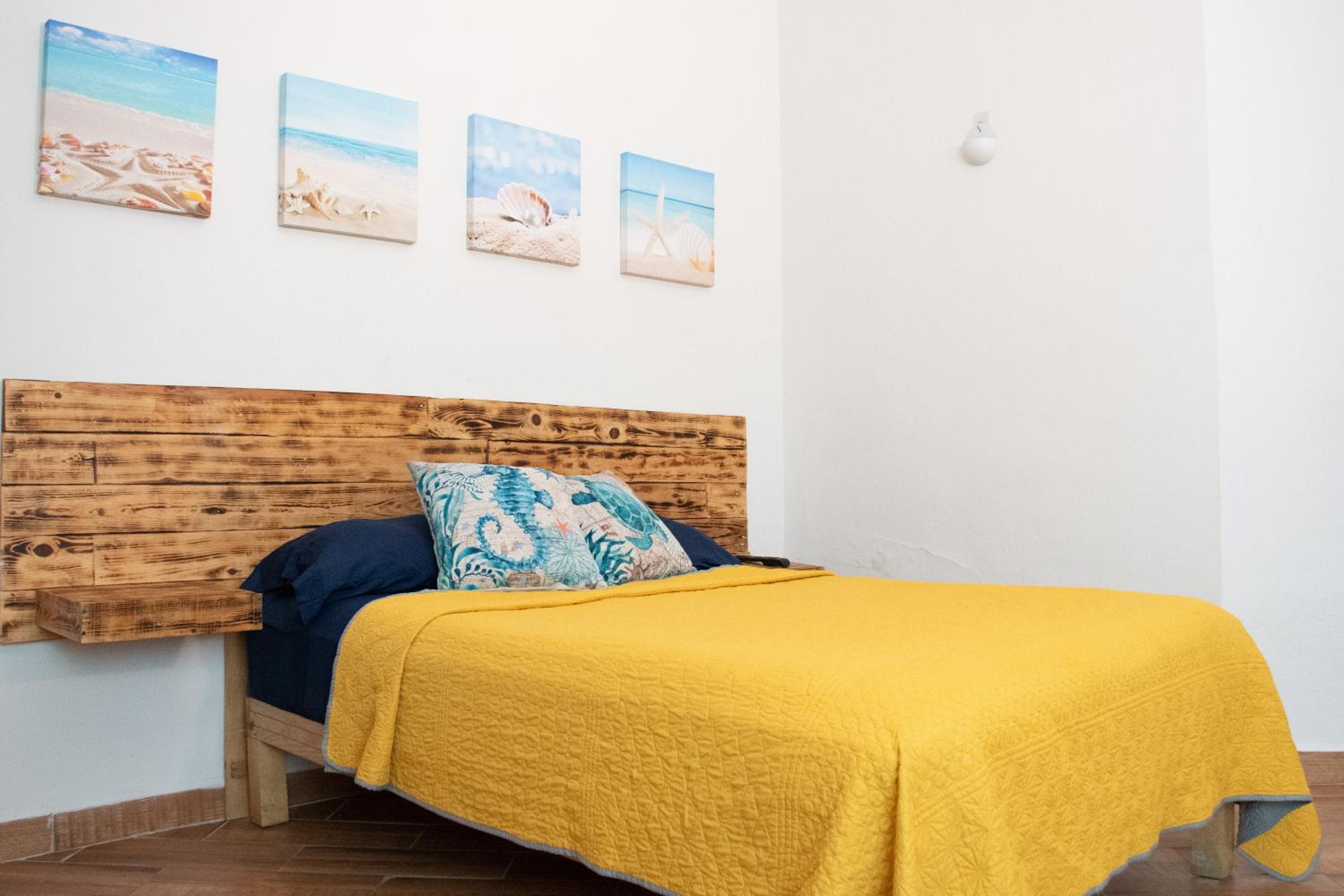 One-Bedroom Apartment - Photo 13