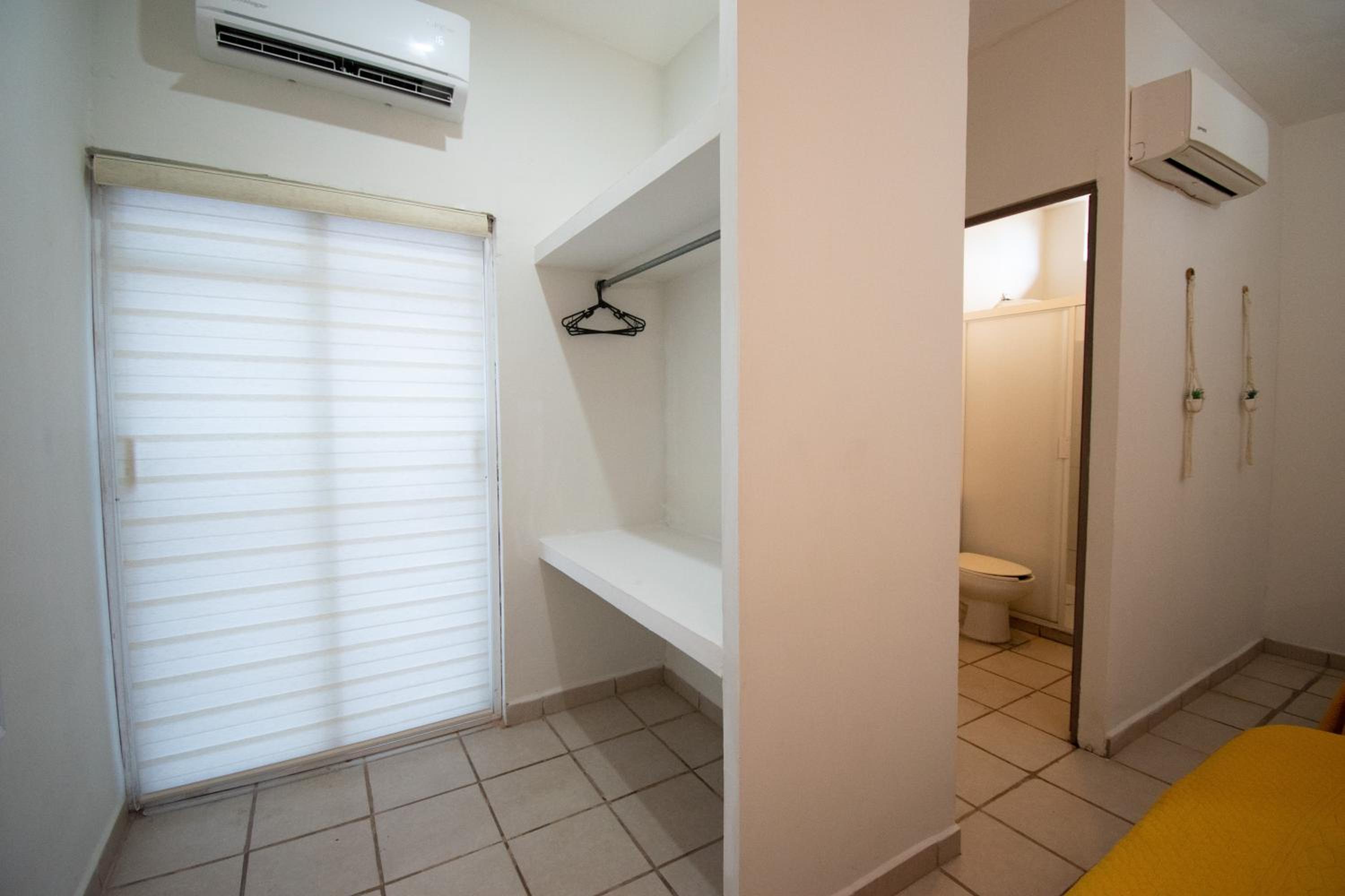 Apartment - Photo 9