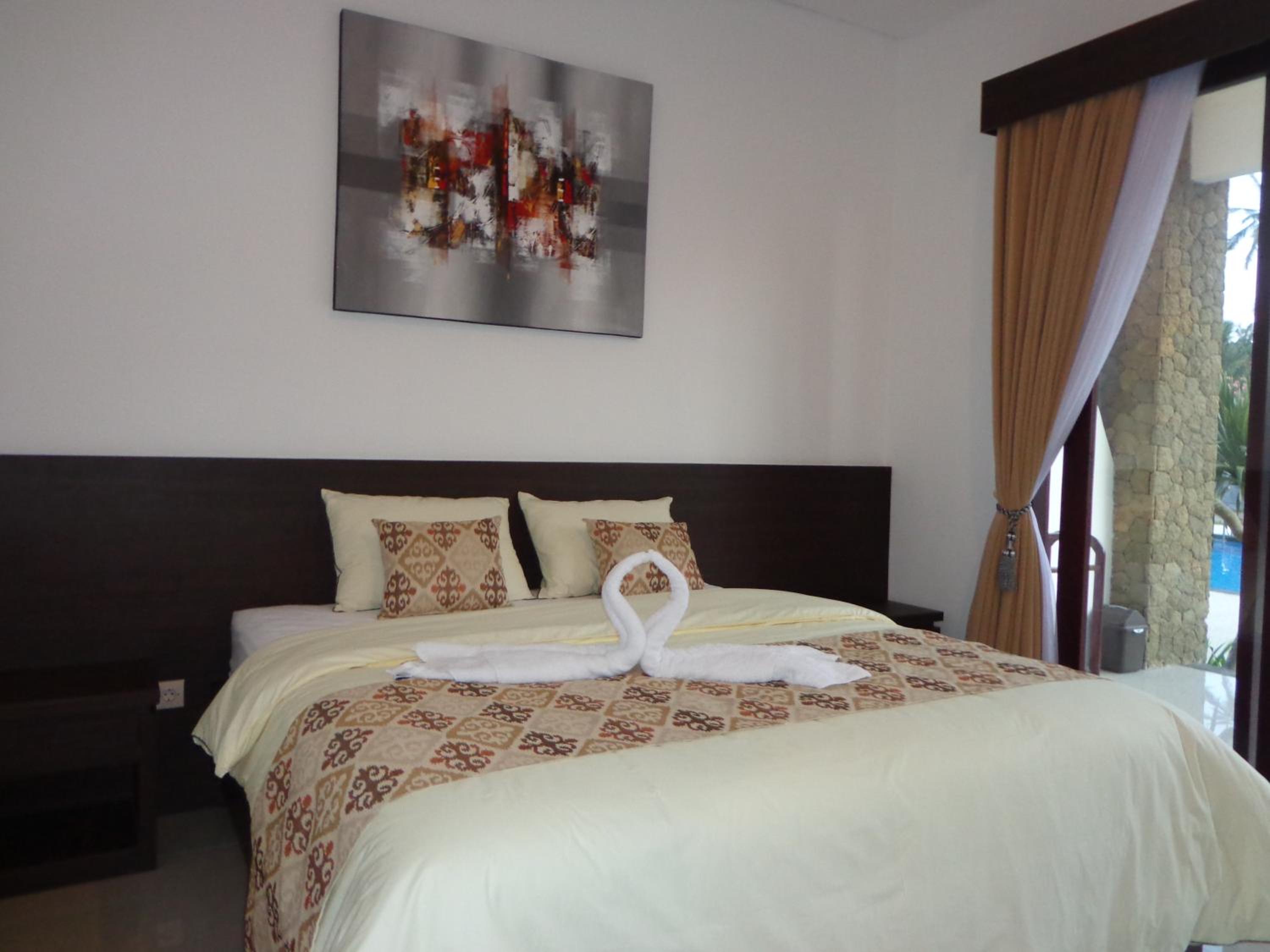 Deluxe Double Room with Pool View - Photo 7