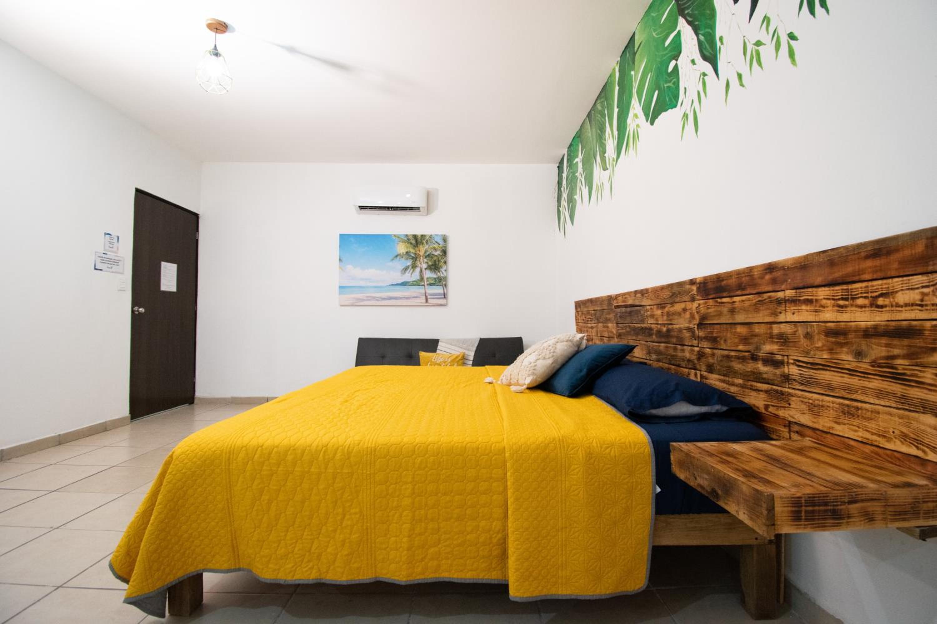Classic Triple Room - Photo 13