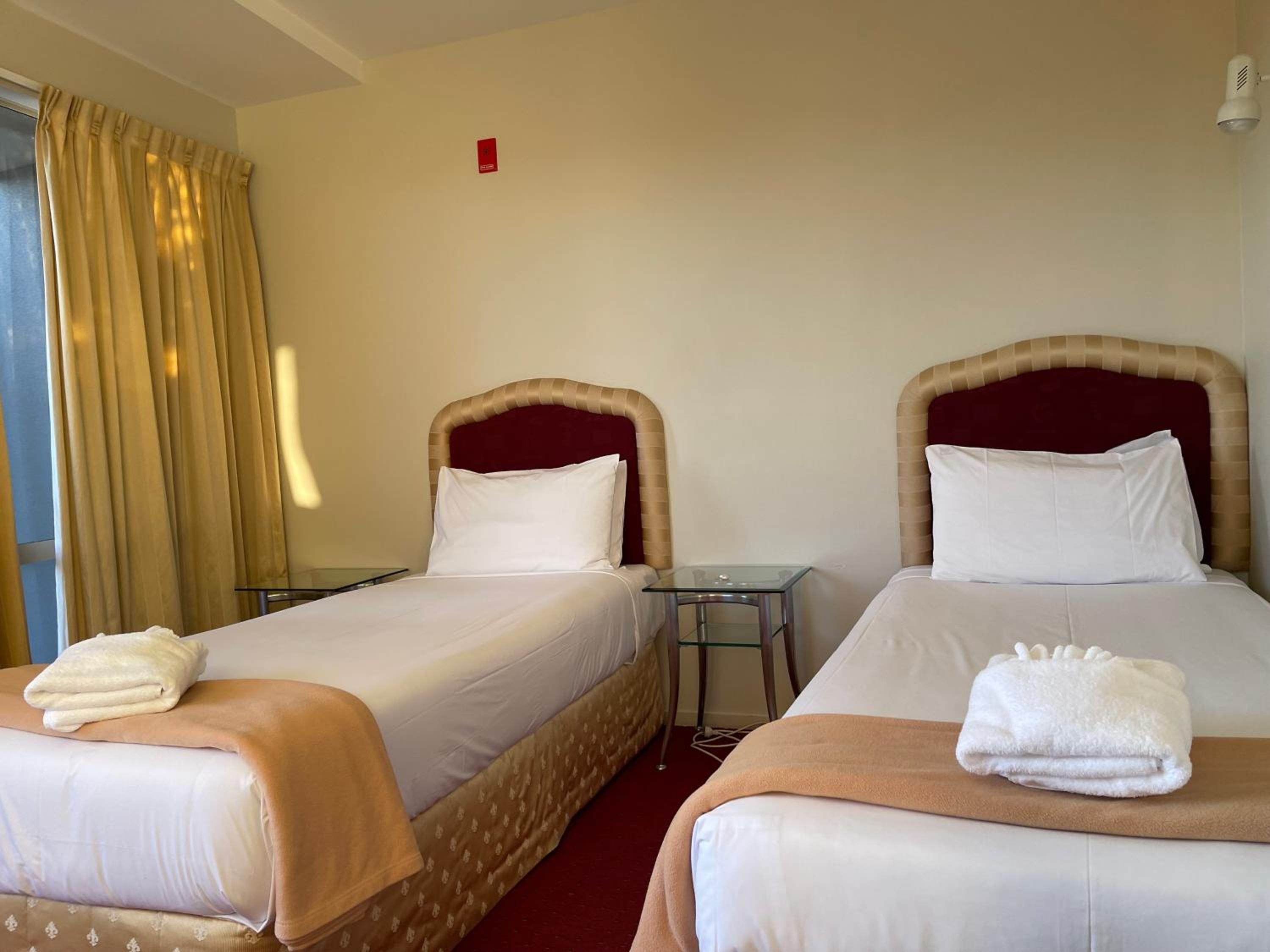 Two-Bedroom Suite - Photo 8