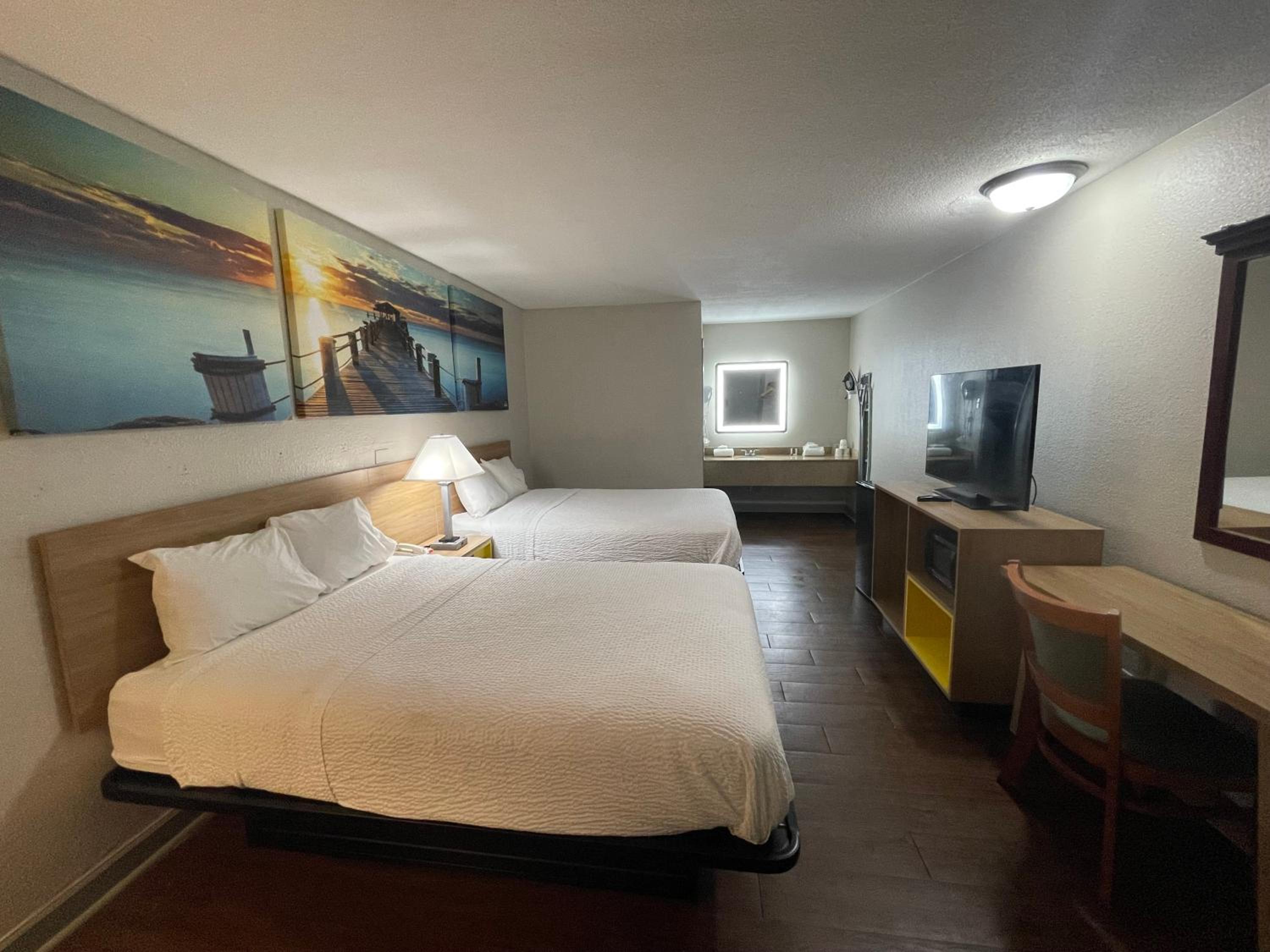 Double Room - Disability Access/Non-Smoking - Photo 1