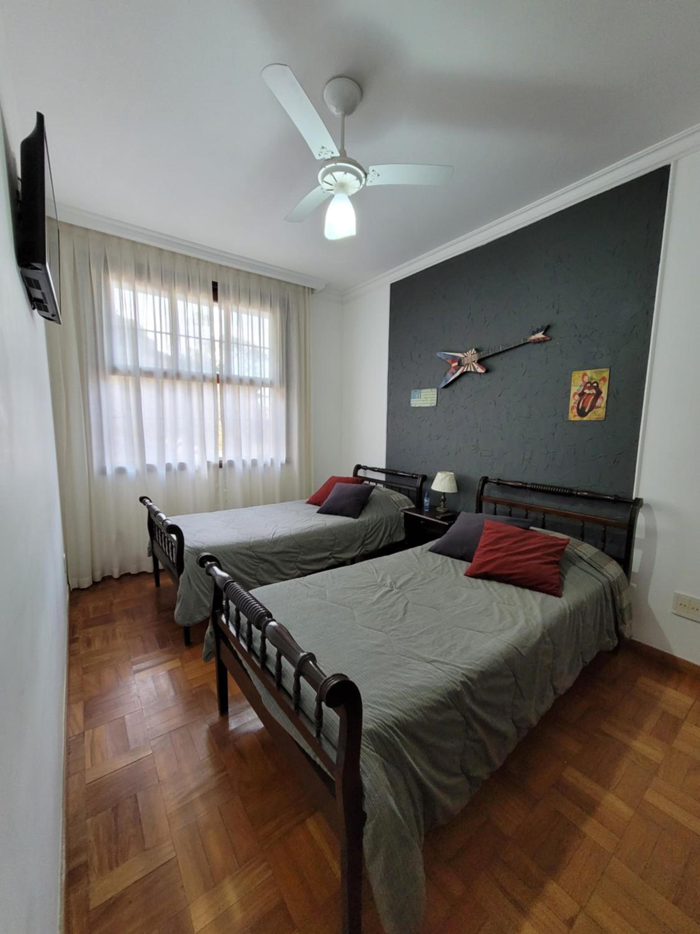 Twin Room with Private Bathroom