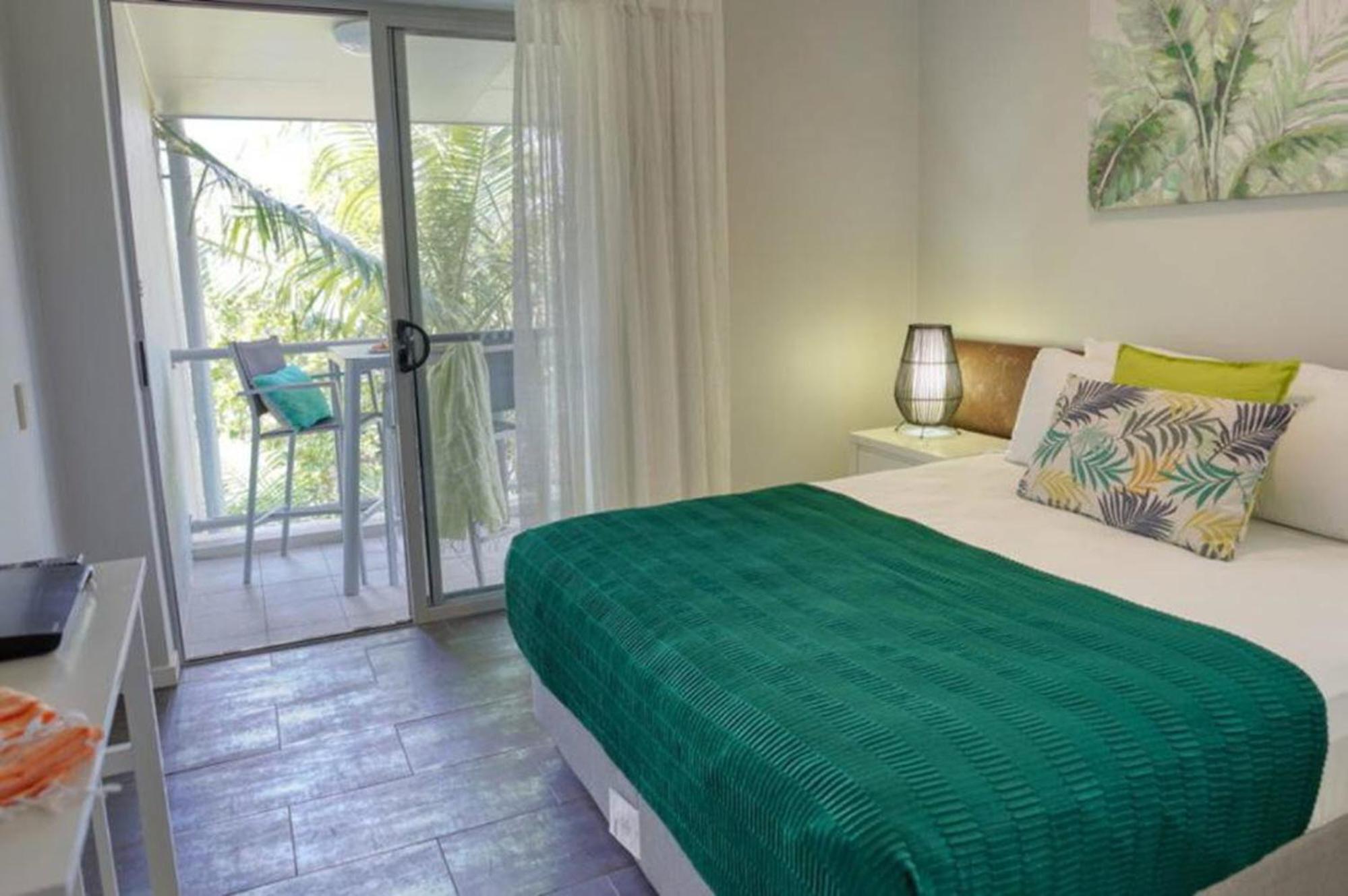 Three-Bedroom Executive Apartment photo 2