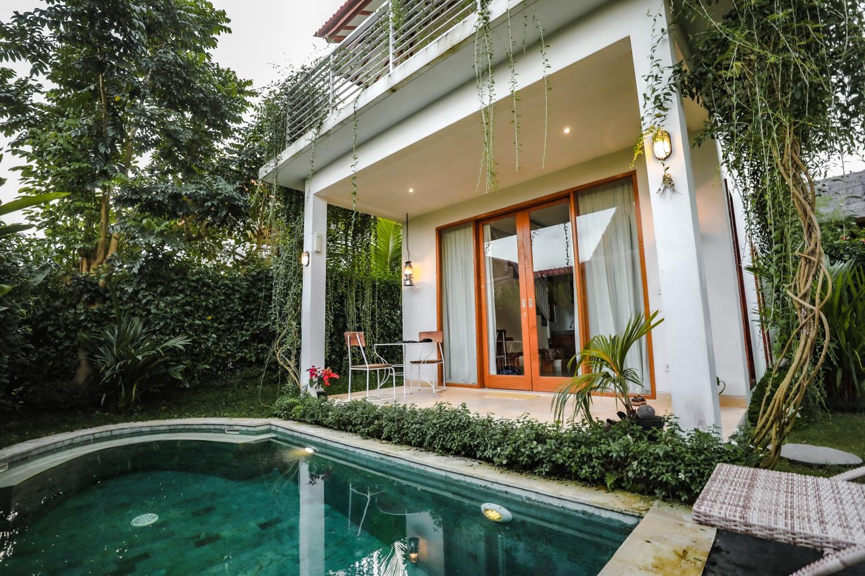 Villa with Private Pool - Photo 13
