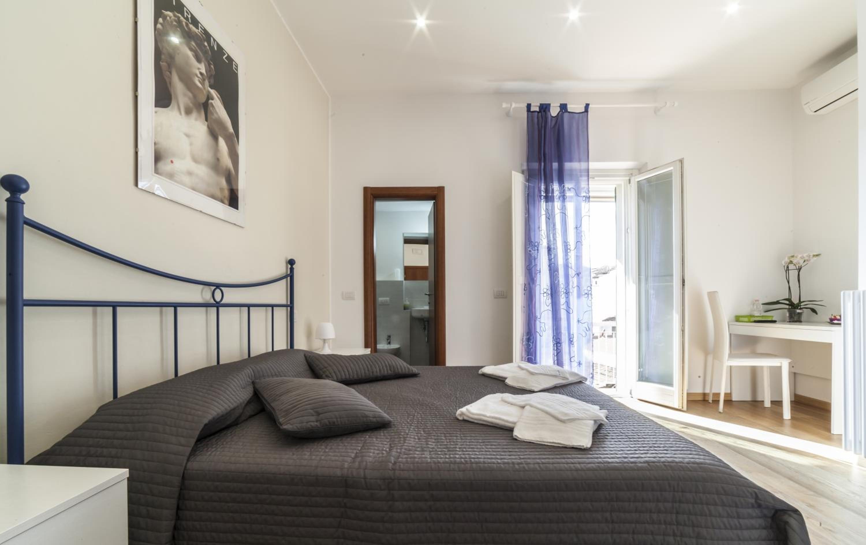 Double or Twin Room photo 2